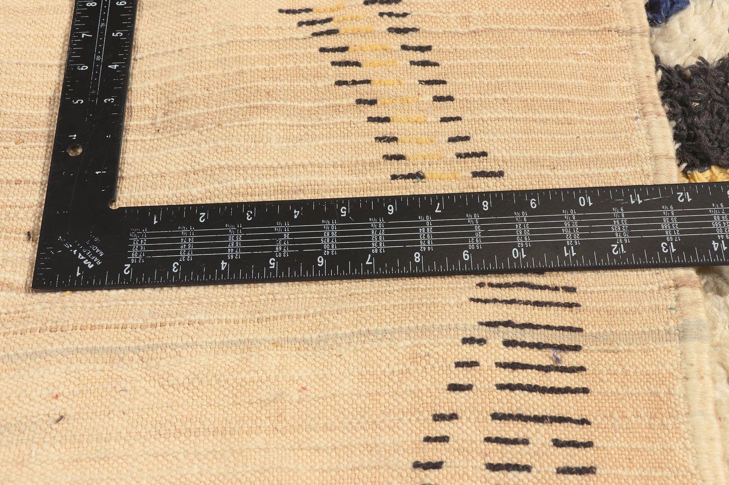7 x 9 - Ivory Vintage Beni Ourain Moroccan Rug - 22069