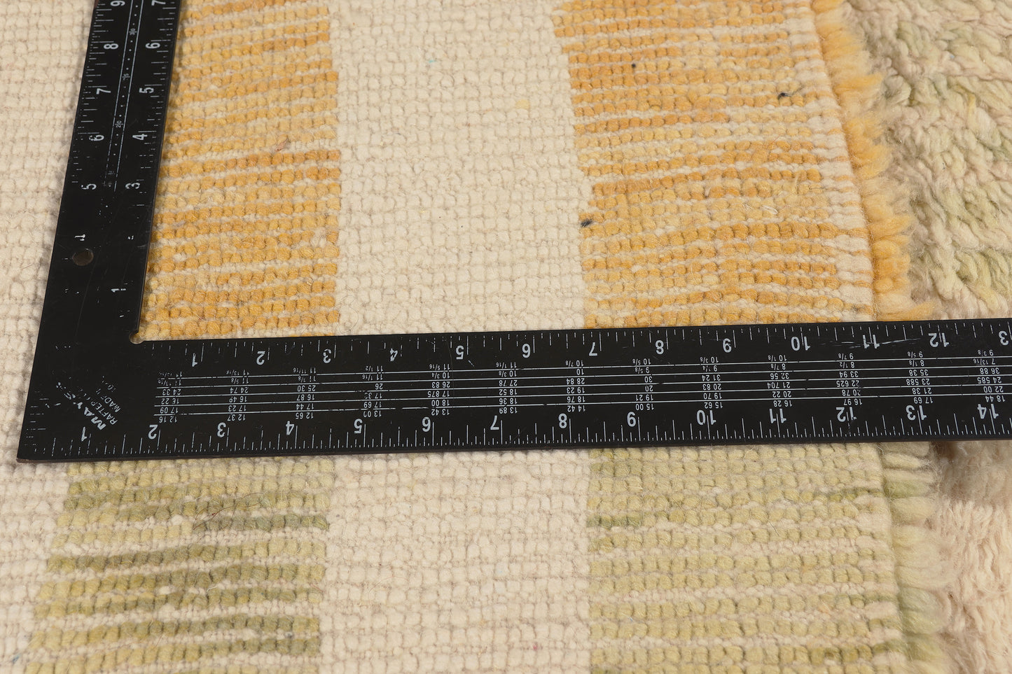 7 x 9 - Ivory New Beni Mrirt Moroccan Rug - 22099