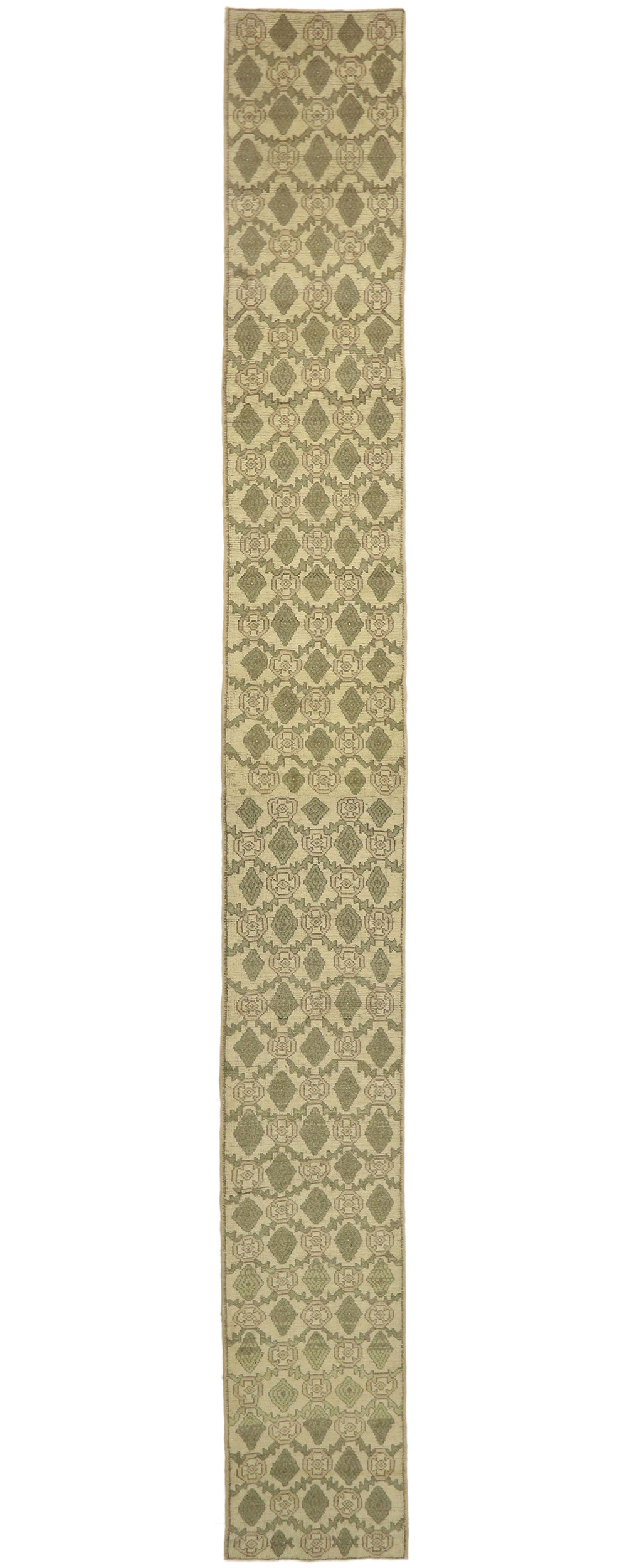 2 x 18 - Beige Vintage Turkish Oushak Rug - 51048