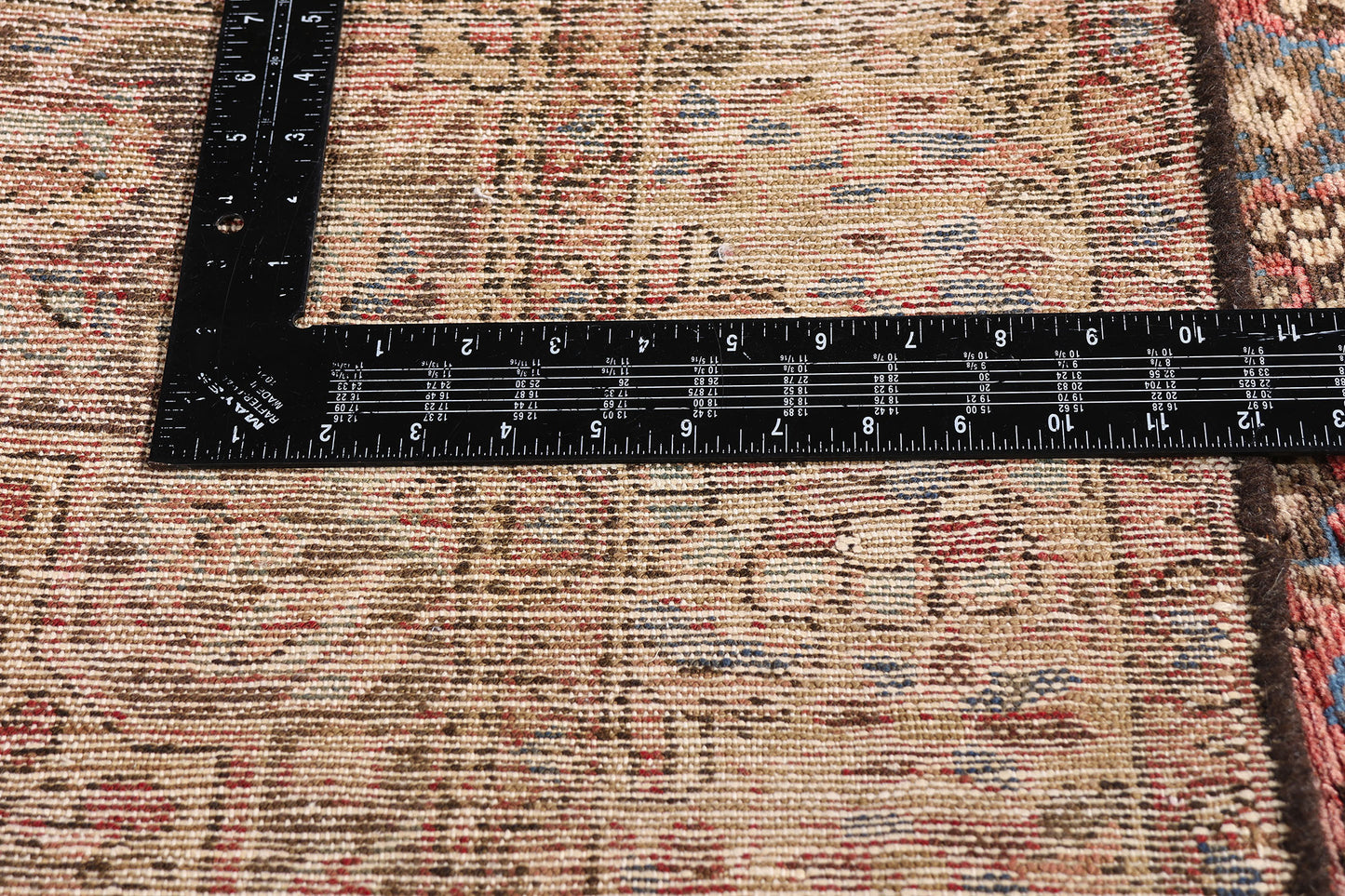 4 x 10 - Red Antique Bakhtiari Rug - 61419