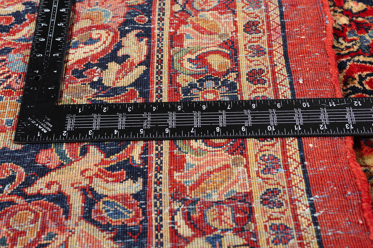 14 x 17 - Red Antique Sarouk Rug - 79351