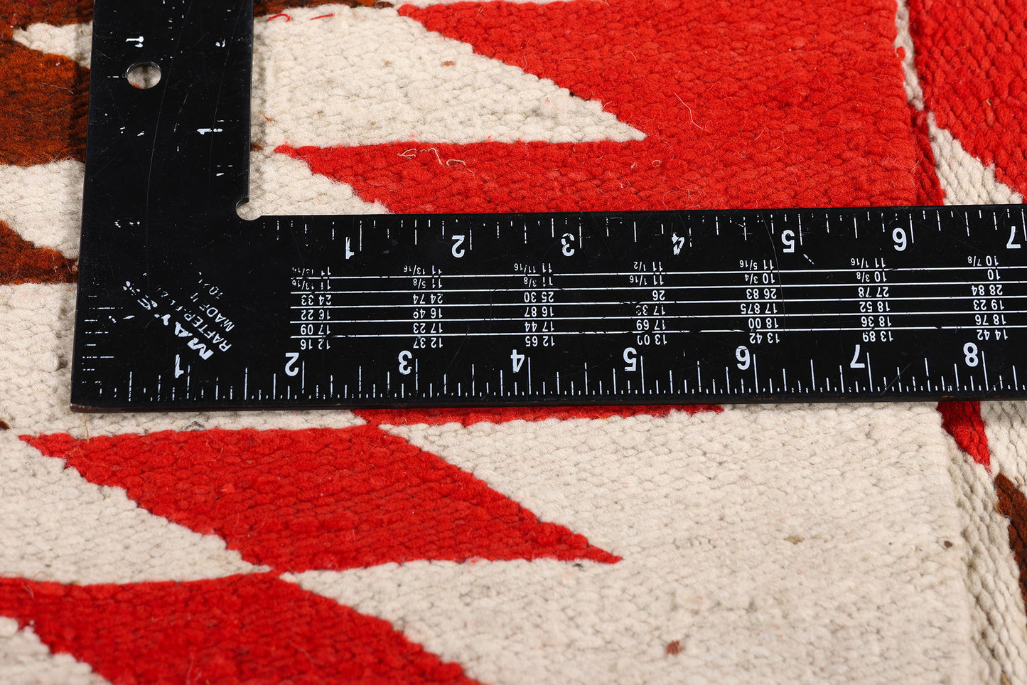 1 x 3 - Multicolor Antique Navajo Rug - 79544