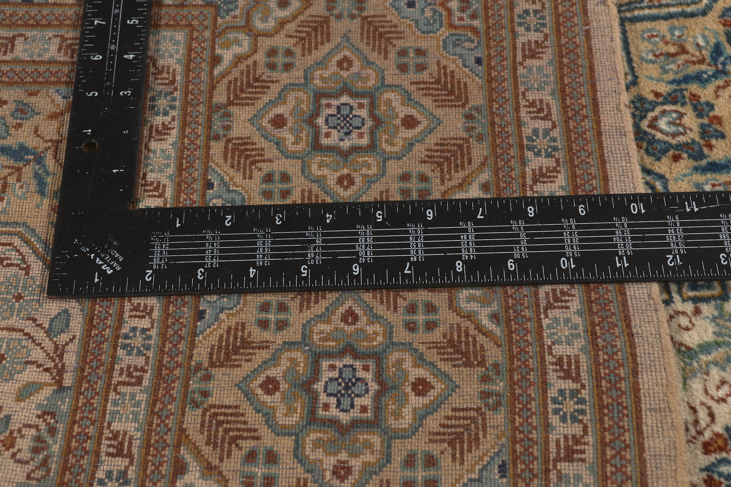 4 x 7 - Beige Vintage Persian Kashan Rug - 79763