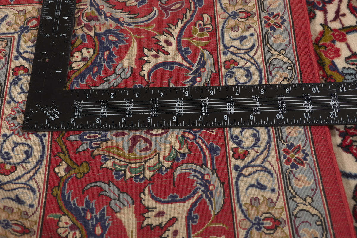 7 x 10 - Ivory Vintage Persian Isfahan Rug - 79788