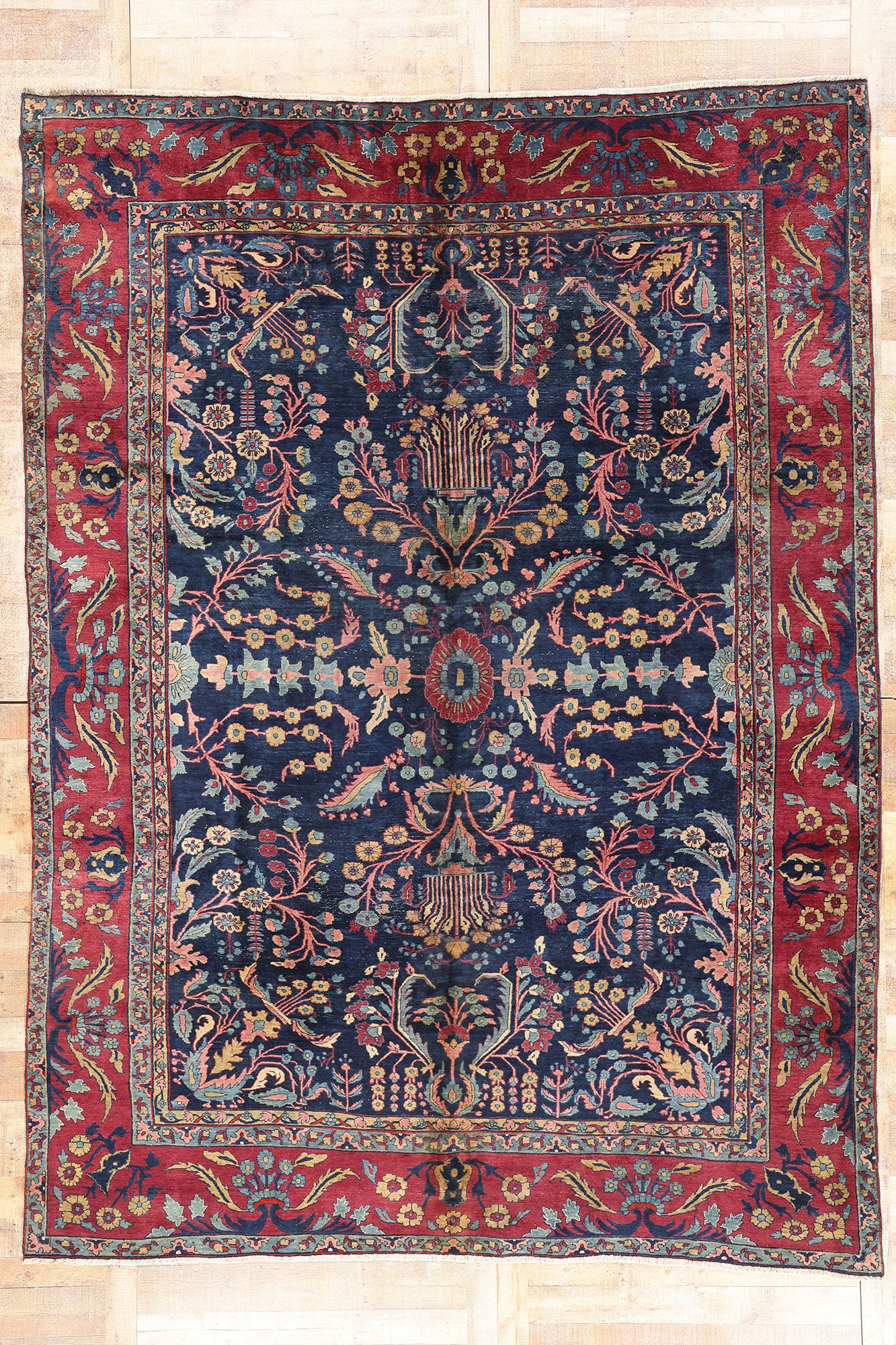 9 x 13 Antique Persian Sarouk Rug 79227