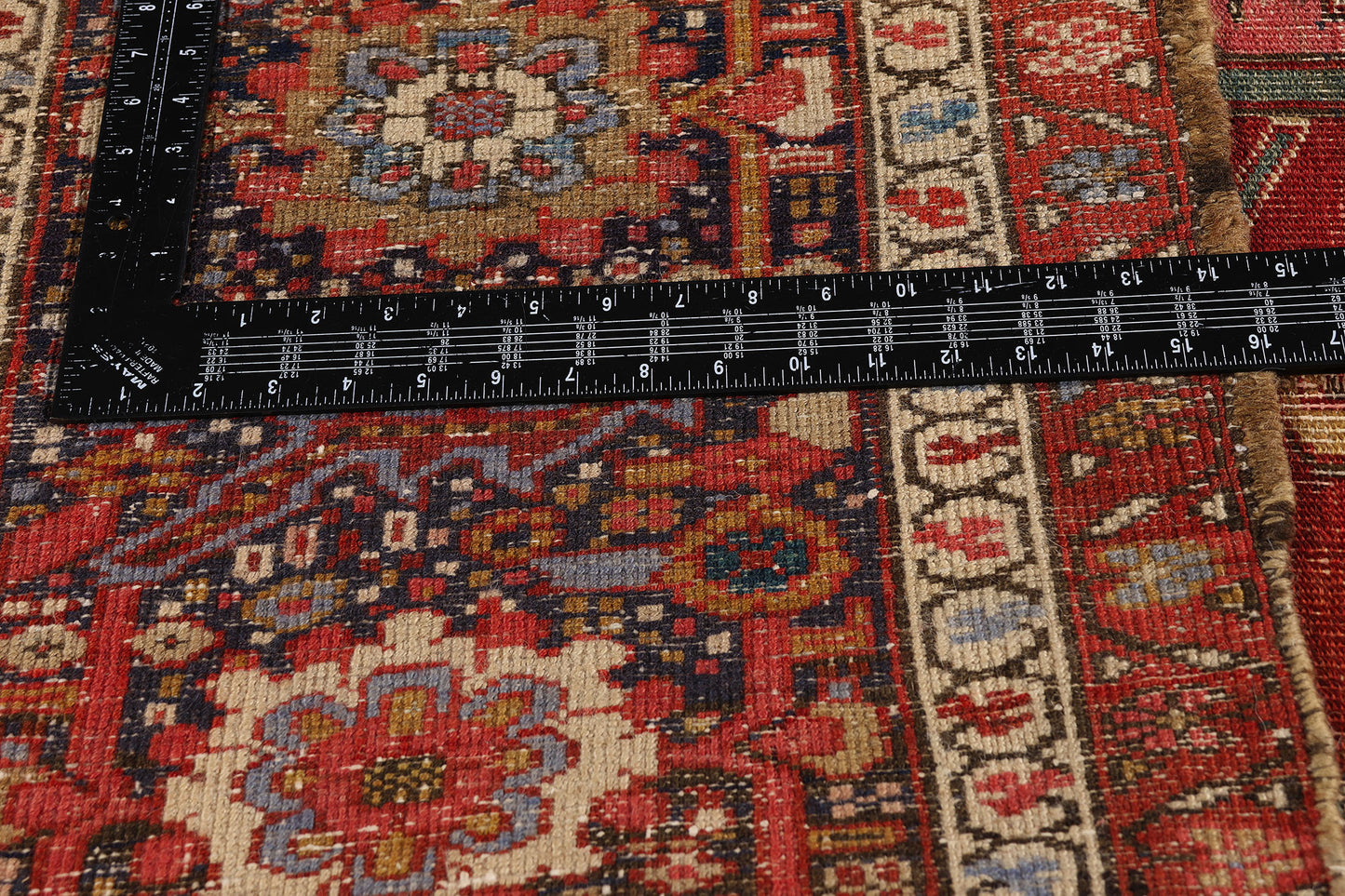 11 x 15 Red Antique Persian Serapi Rug 79290