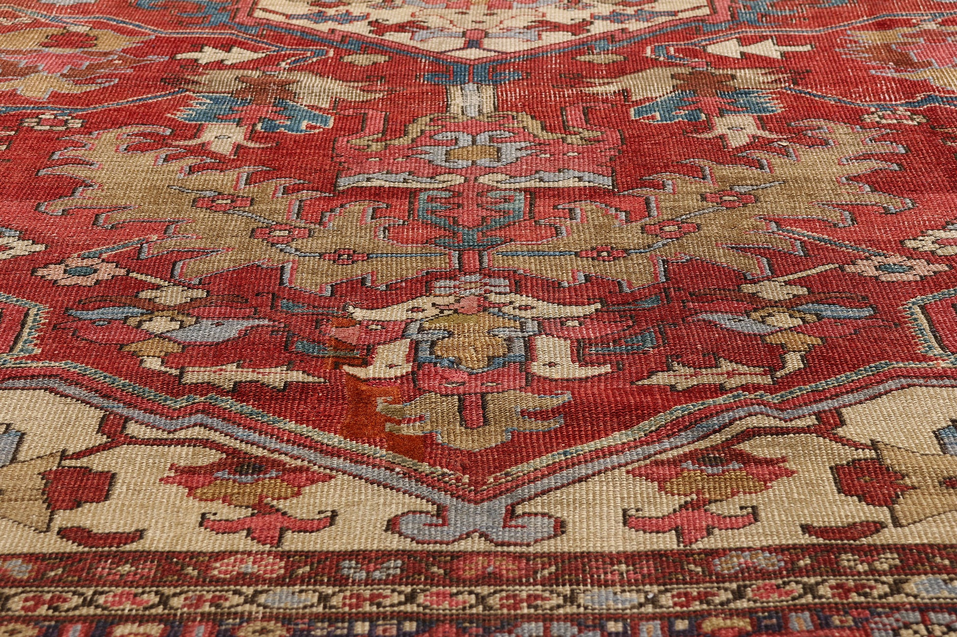 11 x 15 Red Antique Persian Serapi Rug 79290