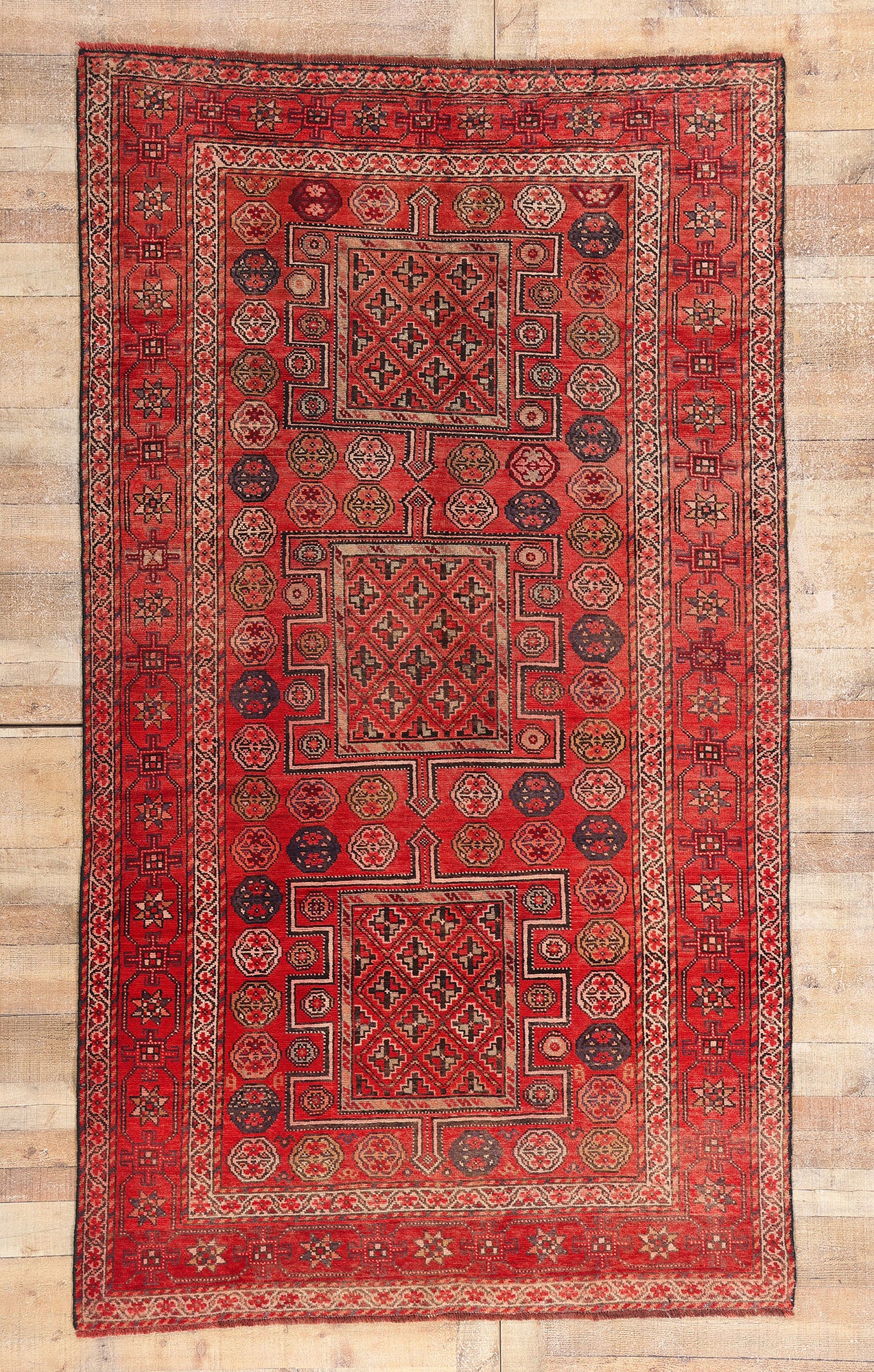 6 x 10 Red Antique Persian Shiraz Rug 61426