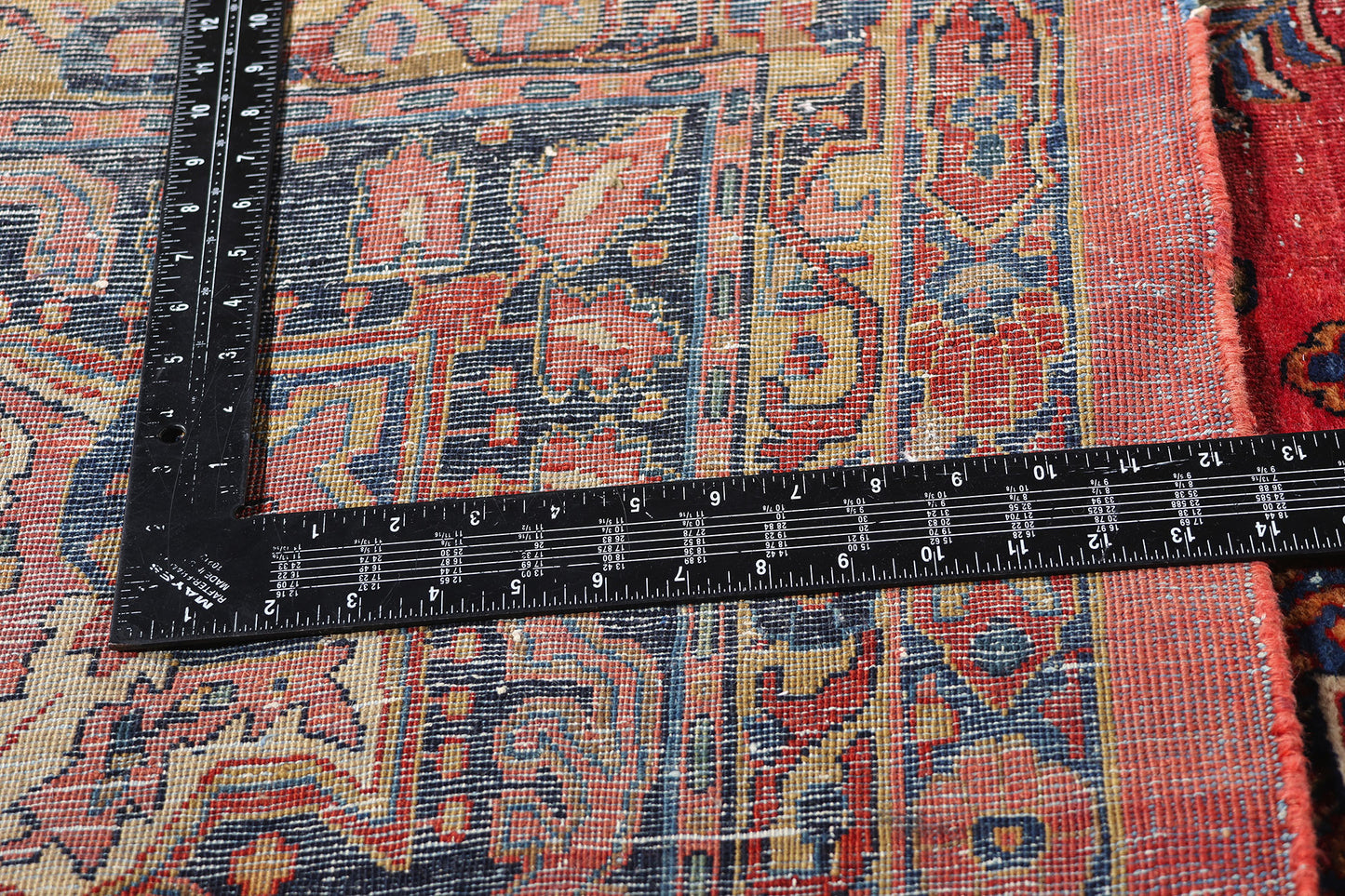 13 x 19 Antique Red Persian Sarouk Rug 79124