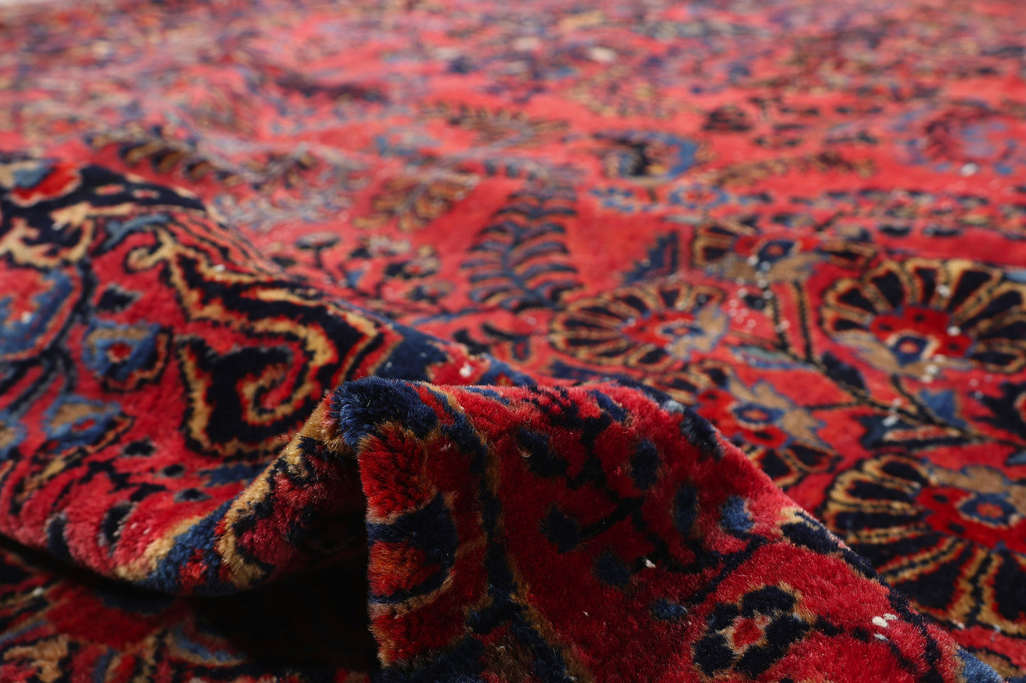13 x 19 Antique Red Persian Sarouk Rug 79124