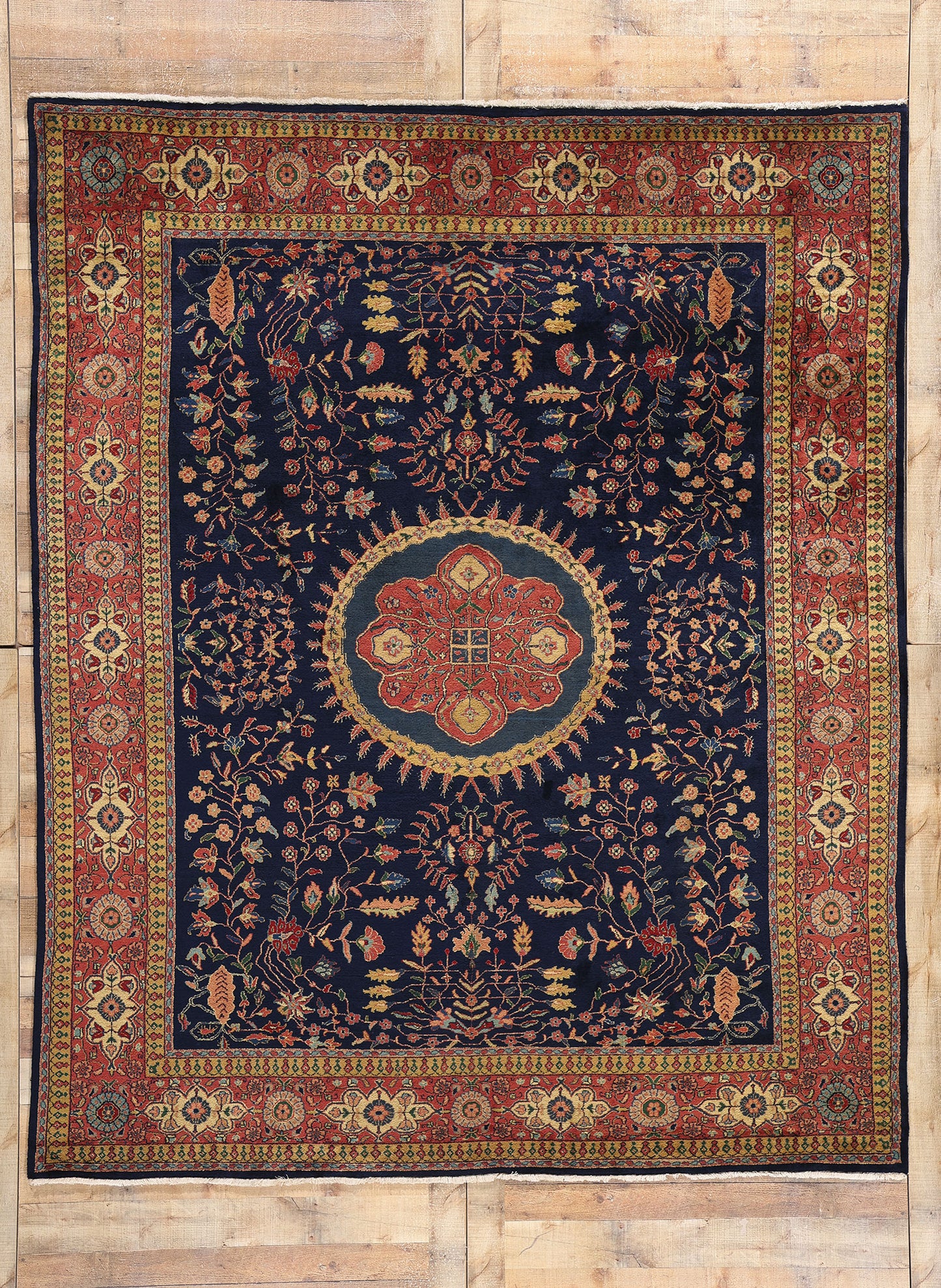 8 x 10 Vintage Indian Sarouk Rug 79007