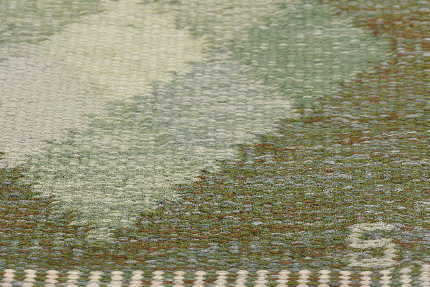 6 x 9 Brita Svefors Vintage Swedish Rollakan Rug 79027