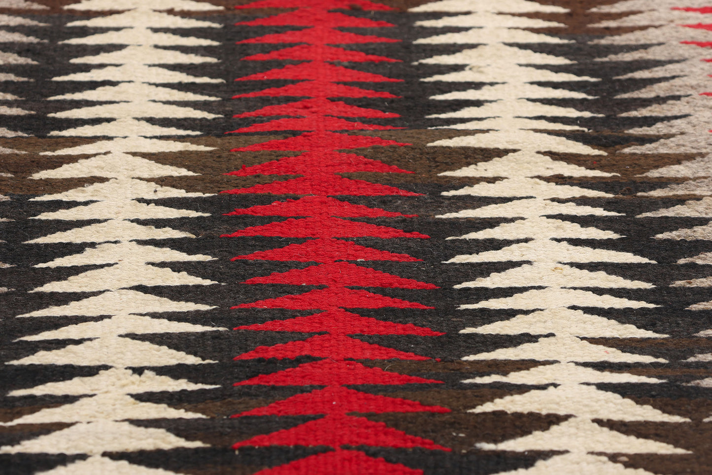 2 x 3 Antique Eye Dazzler Navajo Rug 79149