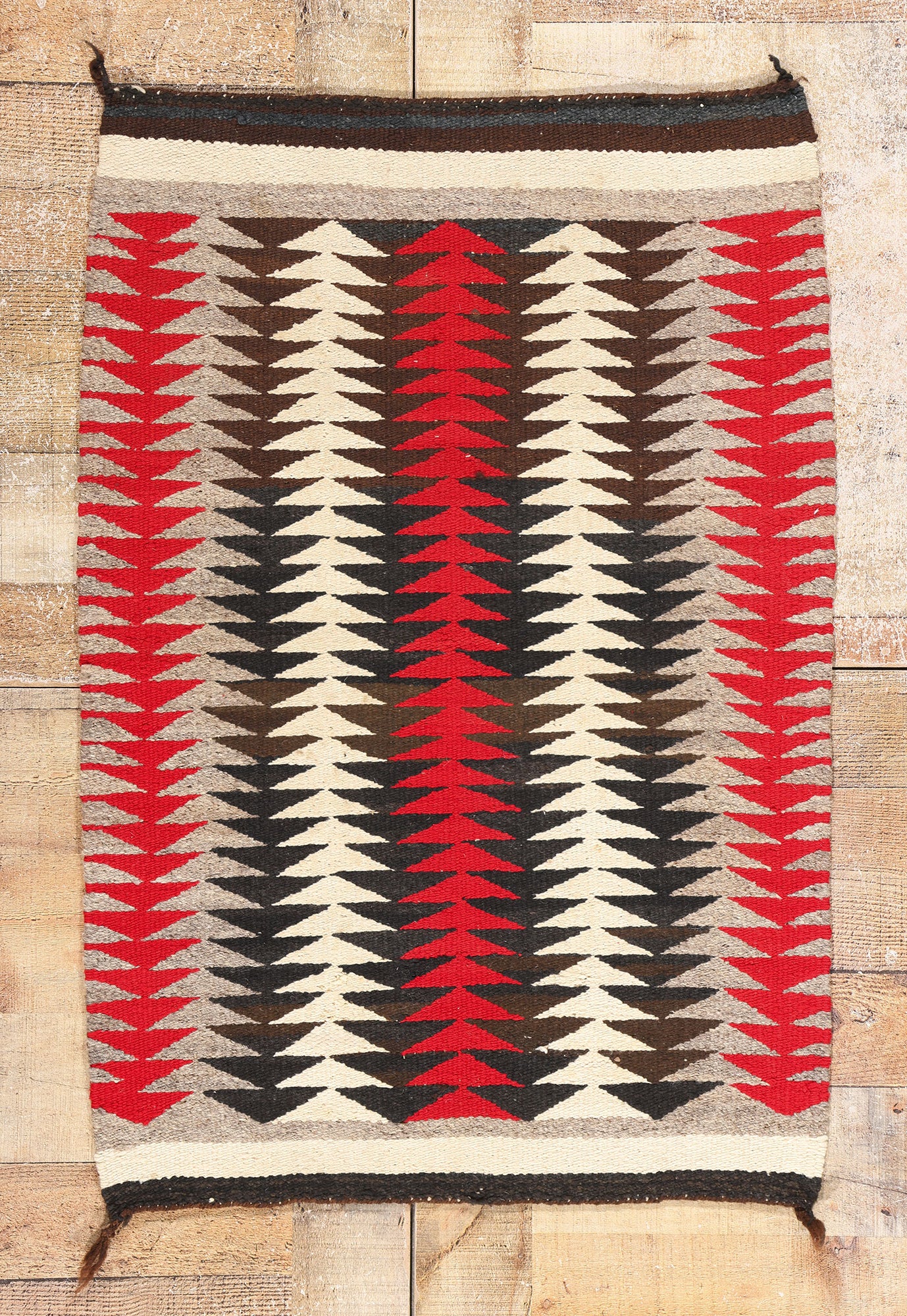 2 x 3 Antique Eye Dazzler Navajo Rug 79149