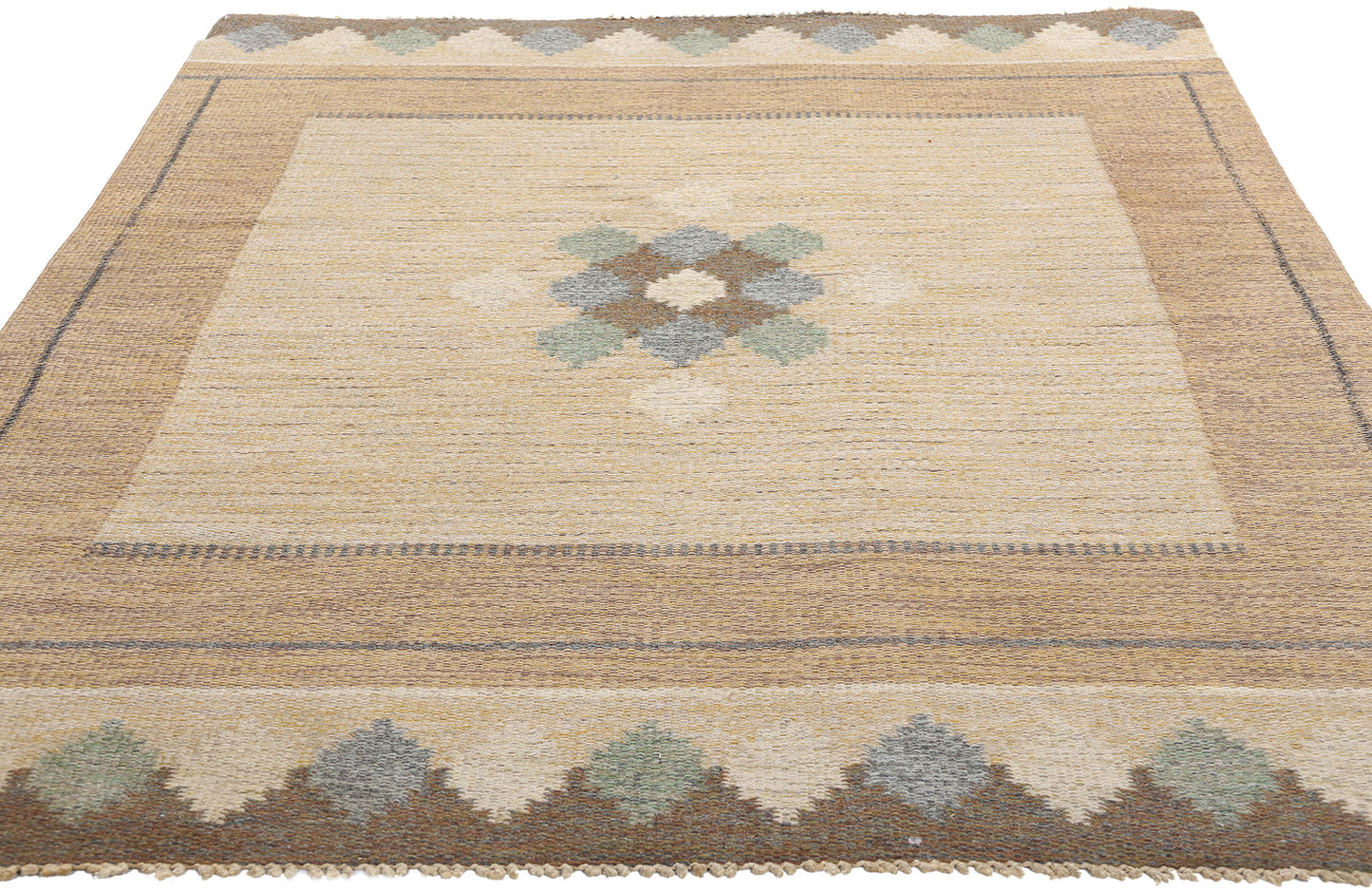 4 x 7 Ingegerd Silow Vintage Swedish Rollakan Rug 79059