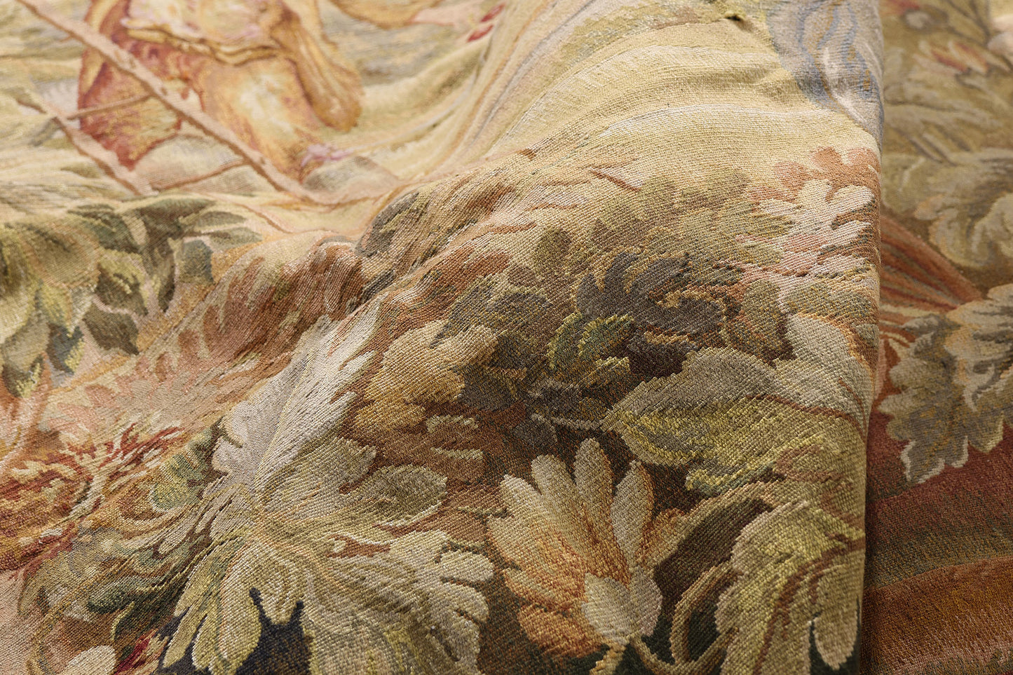 7 x 7 - Multicolor Chinese Tapestry Rug - 73700