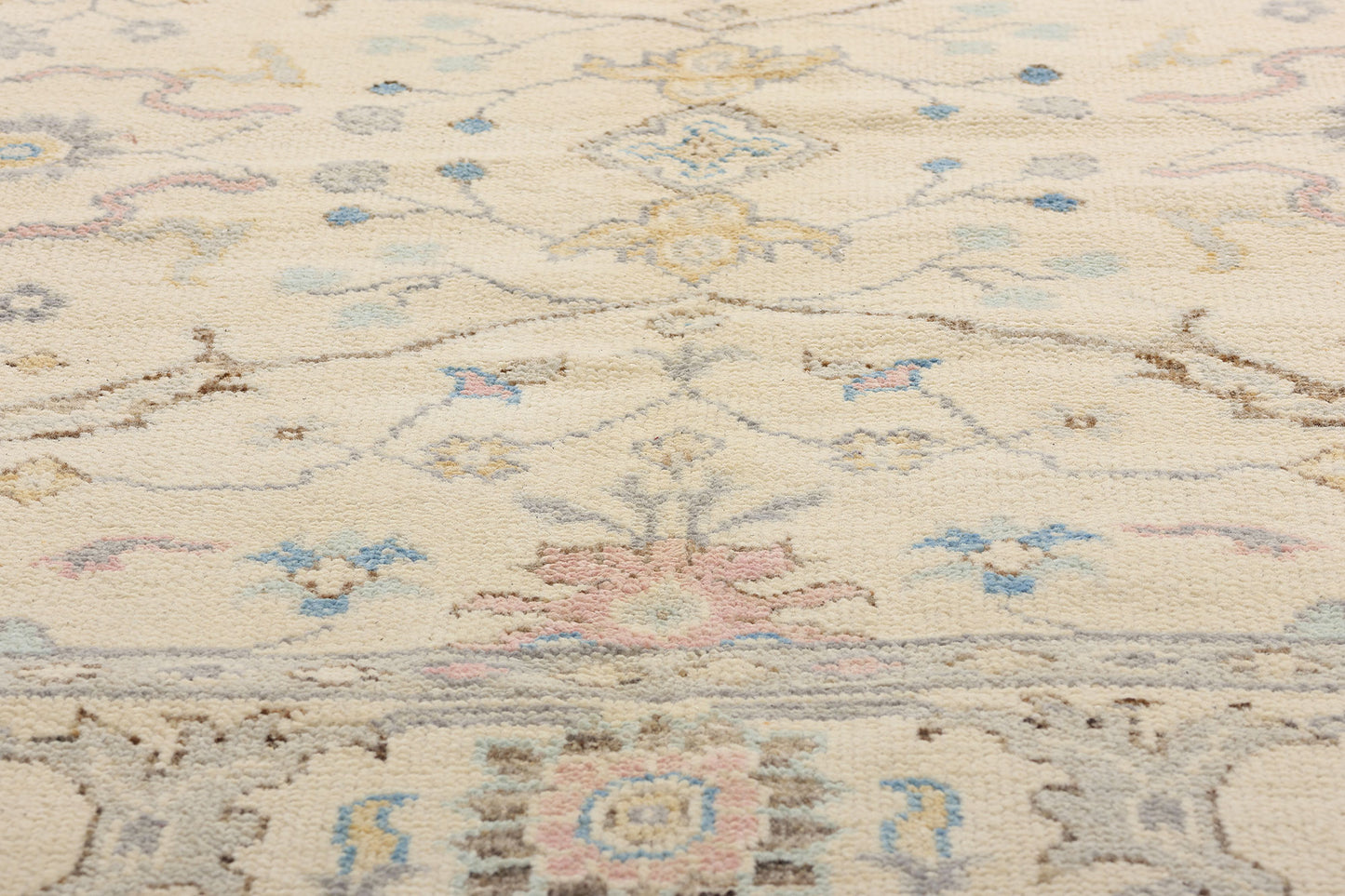 6 x 6 Modern Ivory Oushak Rug 79196
