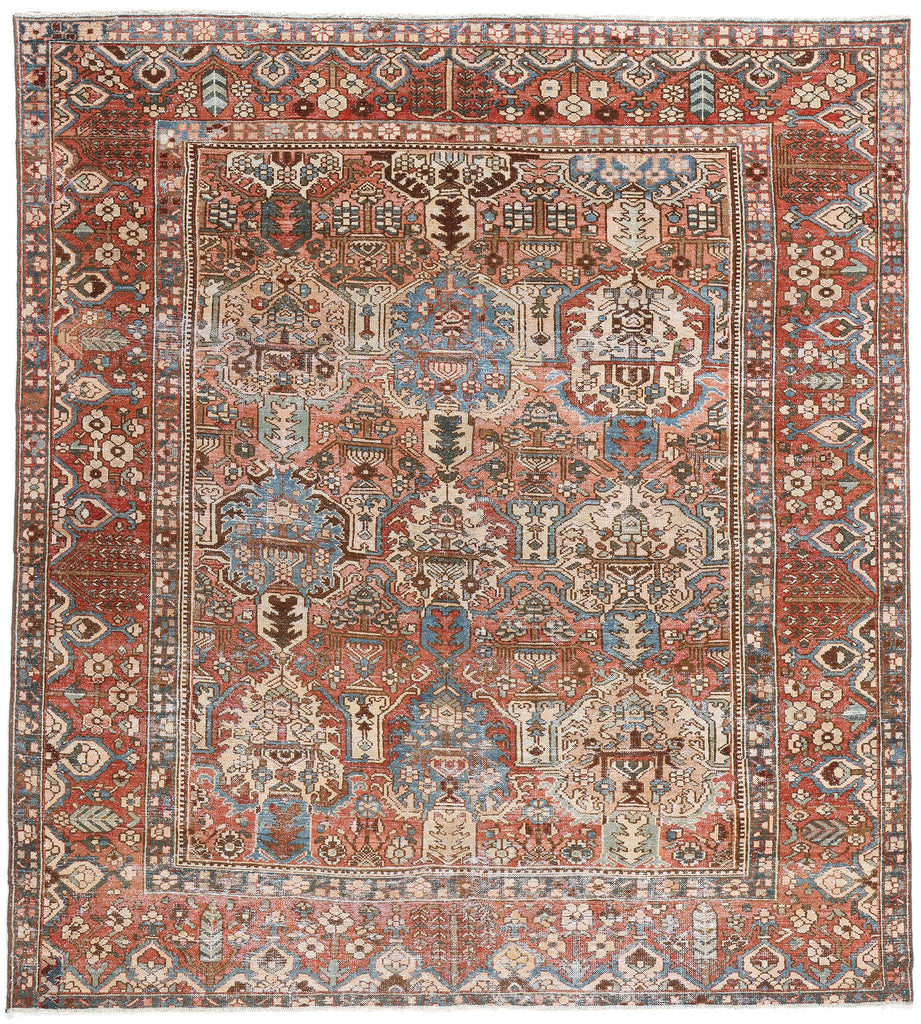 9 x 10 Antique Persian Bakhtiari Rug 61361