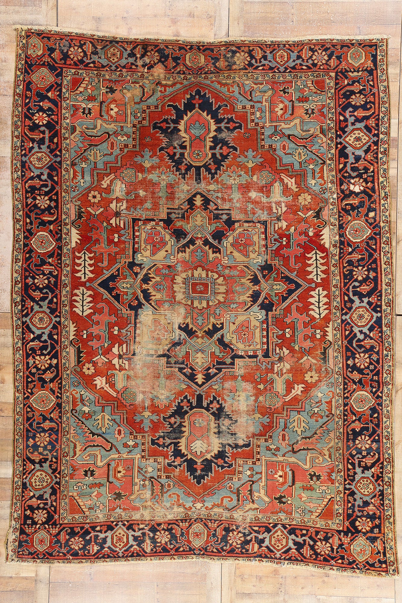 9 x 12 Antique Persian Serapi Rug 78922