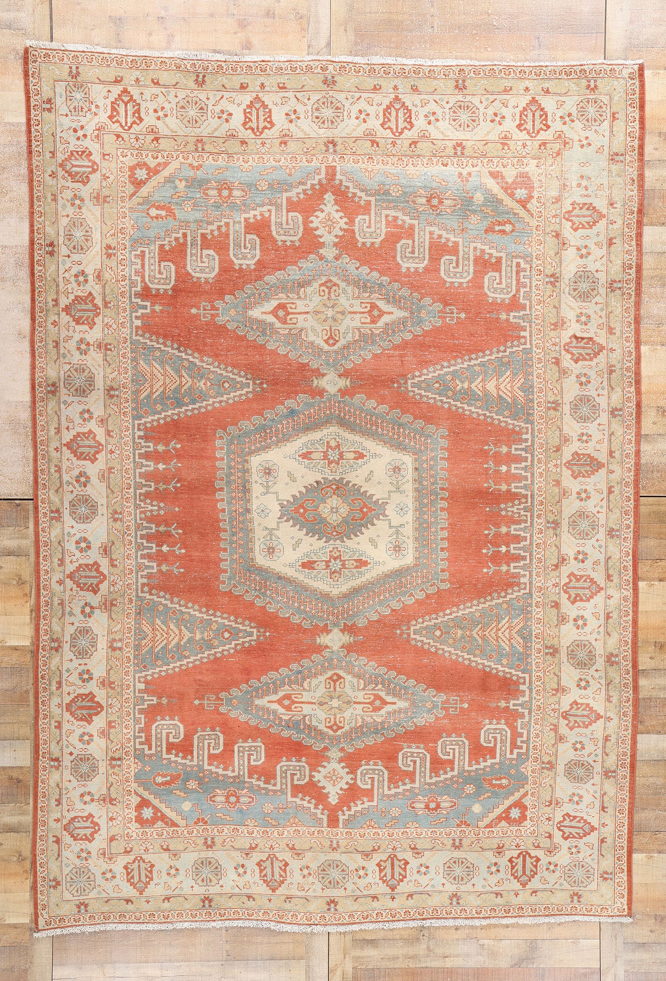 9 x 13 Vintage Persian Viss Rug 61304