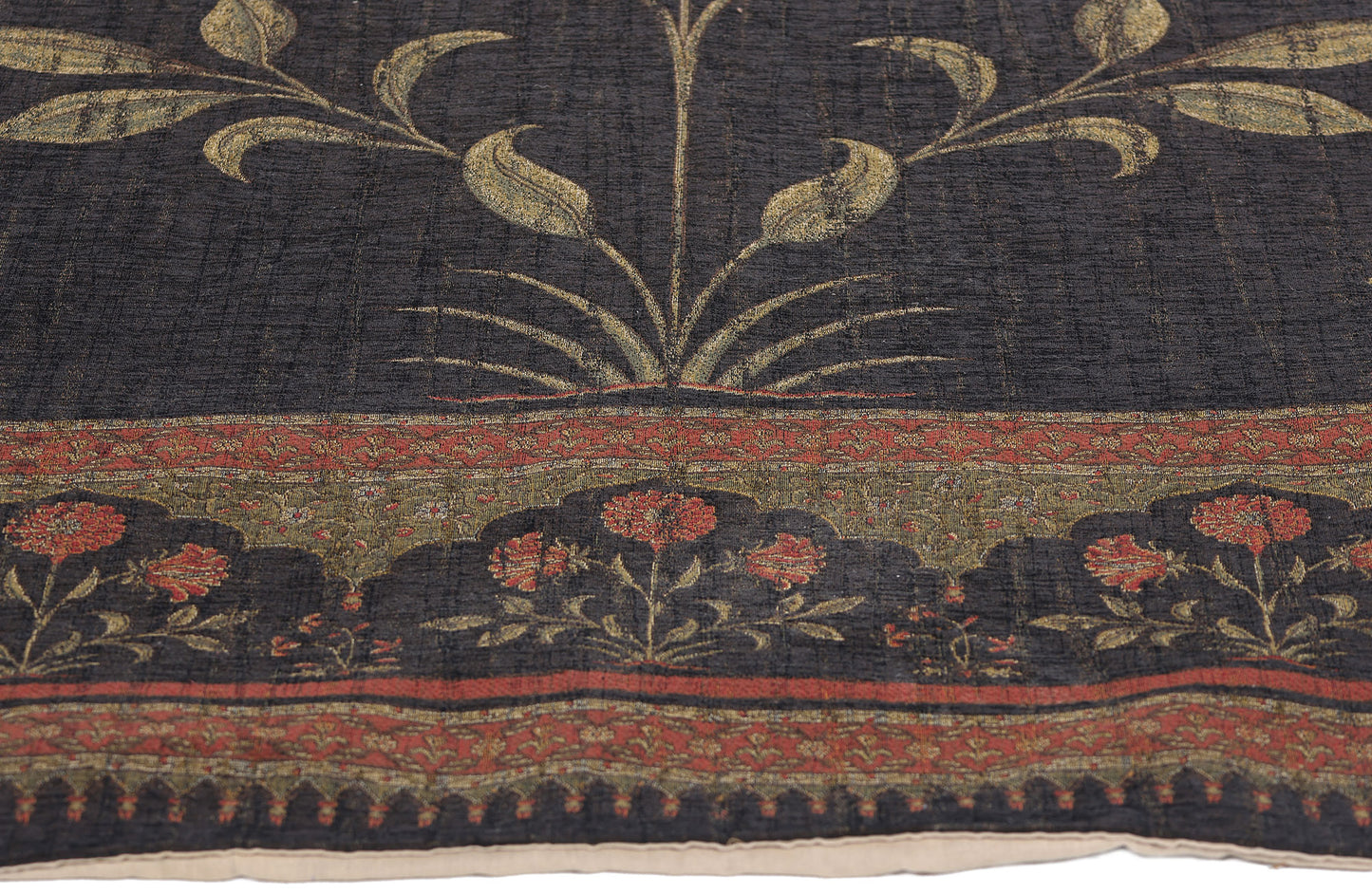 4 x 6 Vintage European Lotus Tapestry 79074