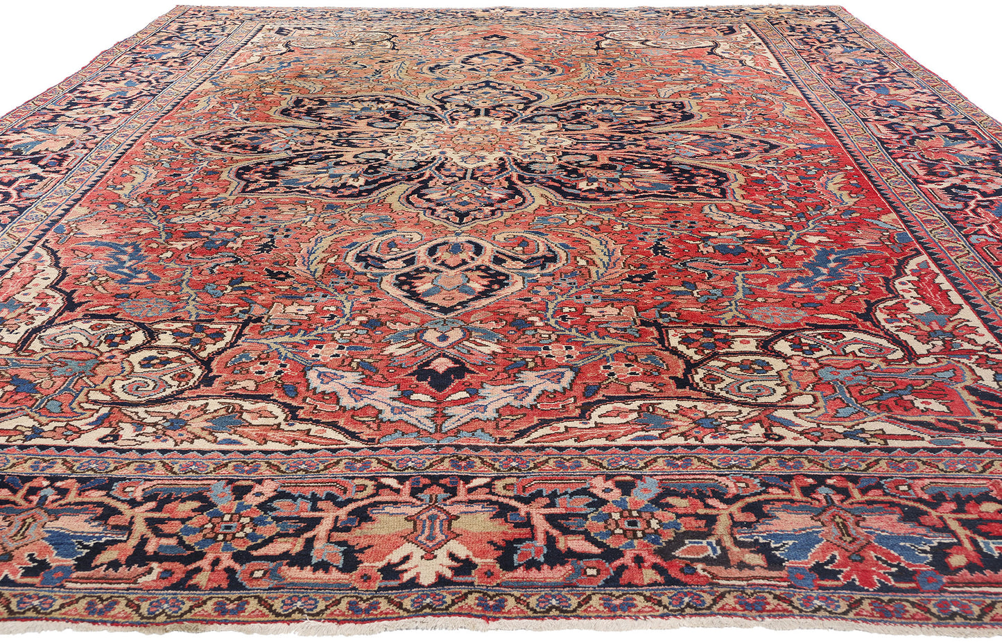 10 x 13 Vintage Persian Heriz Rug 78969