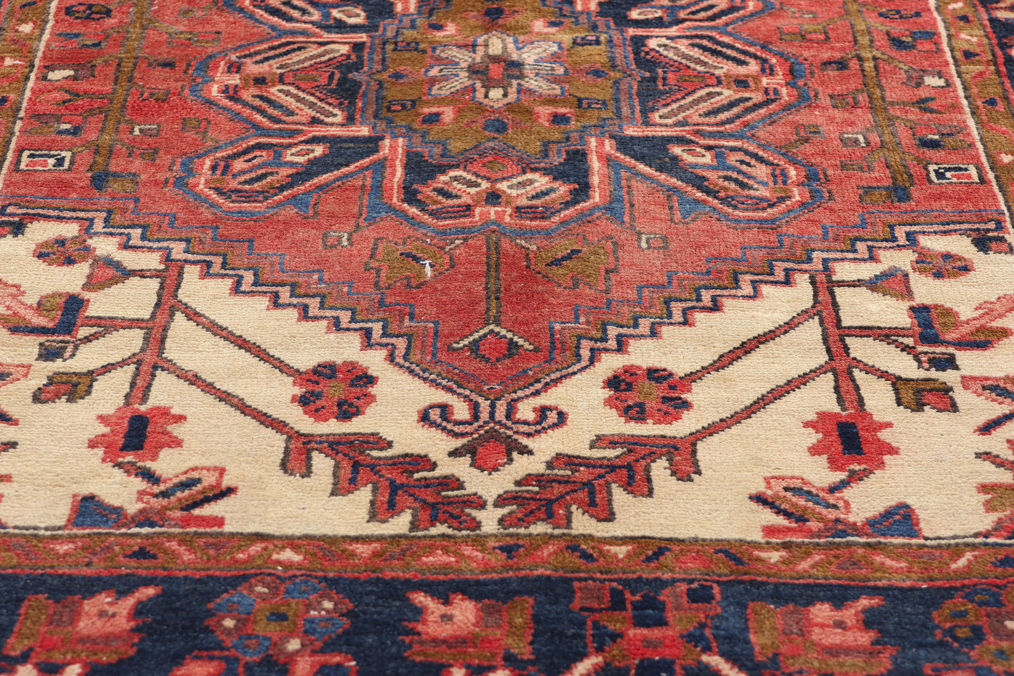 3 x 11 Vintage Persian Heriz Rug 79008