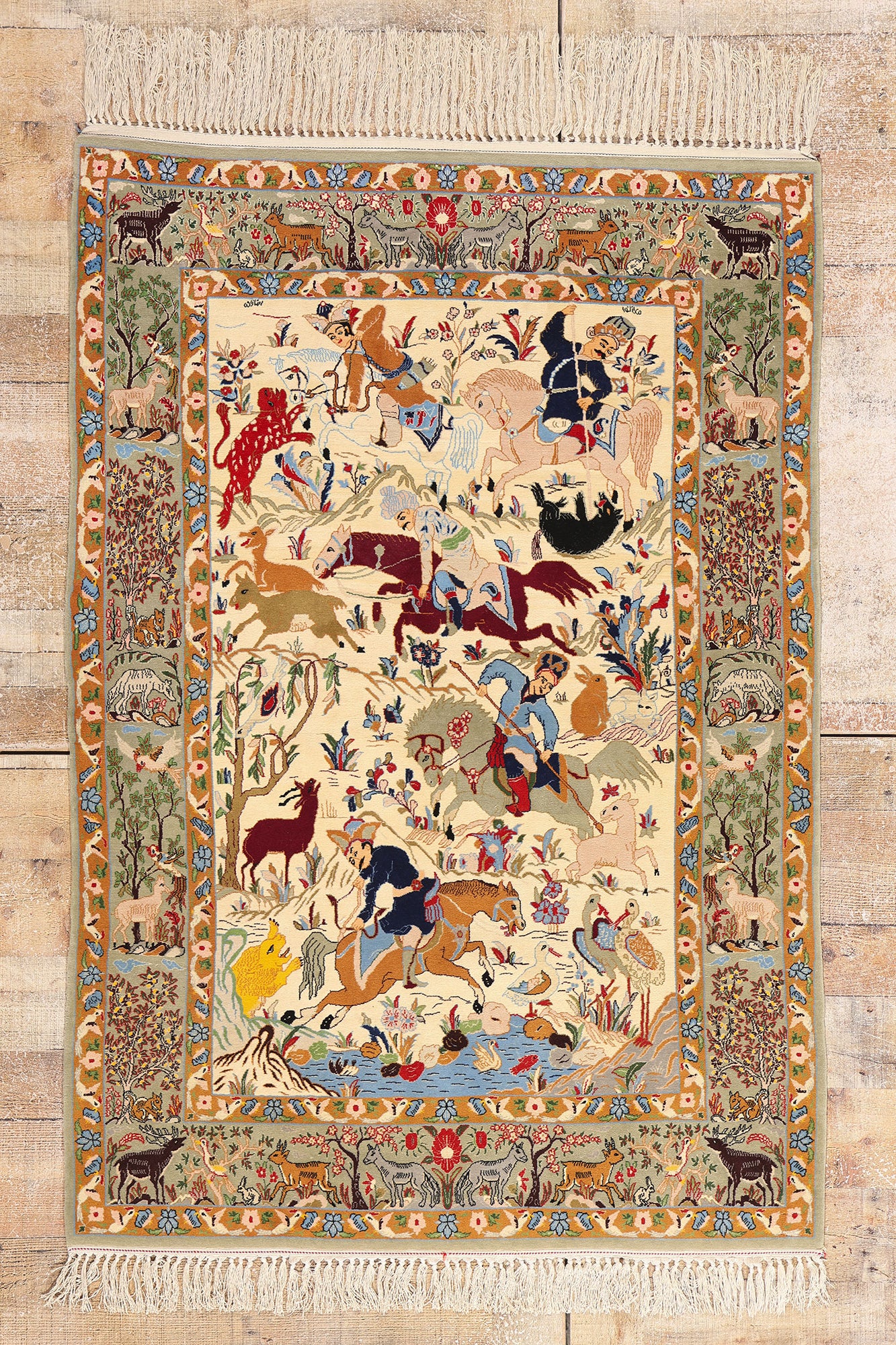 4 x 5 Vintage Persian Hunting Scene Isfahan Rug 79166