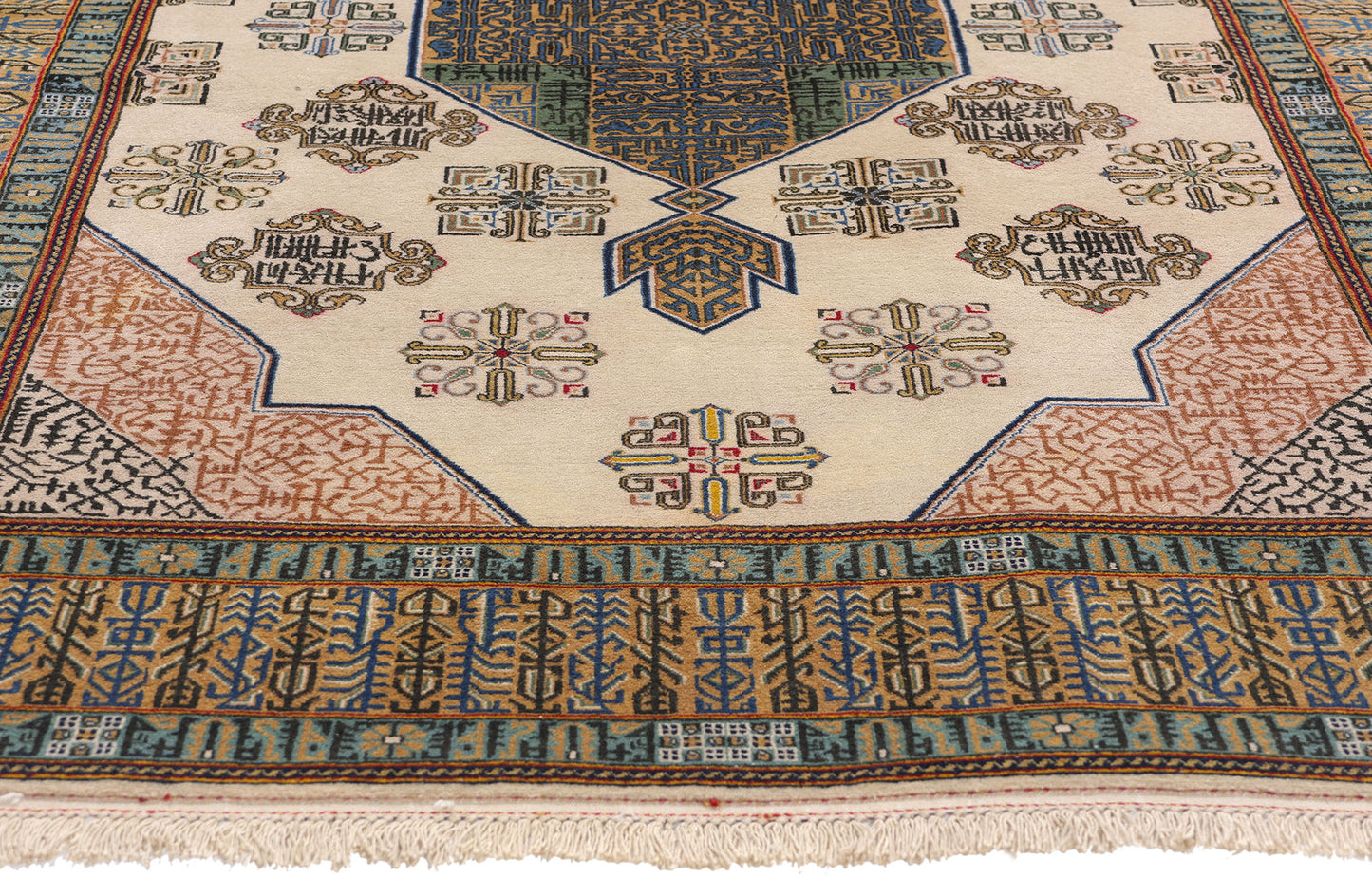 4 x 7 Vintage Ivory Persian Nain Rug 79190