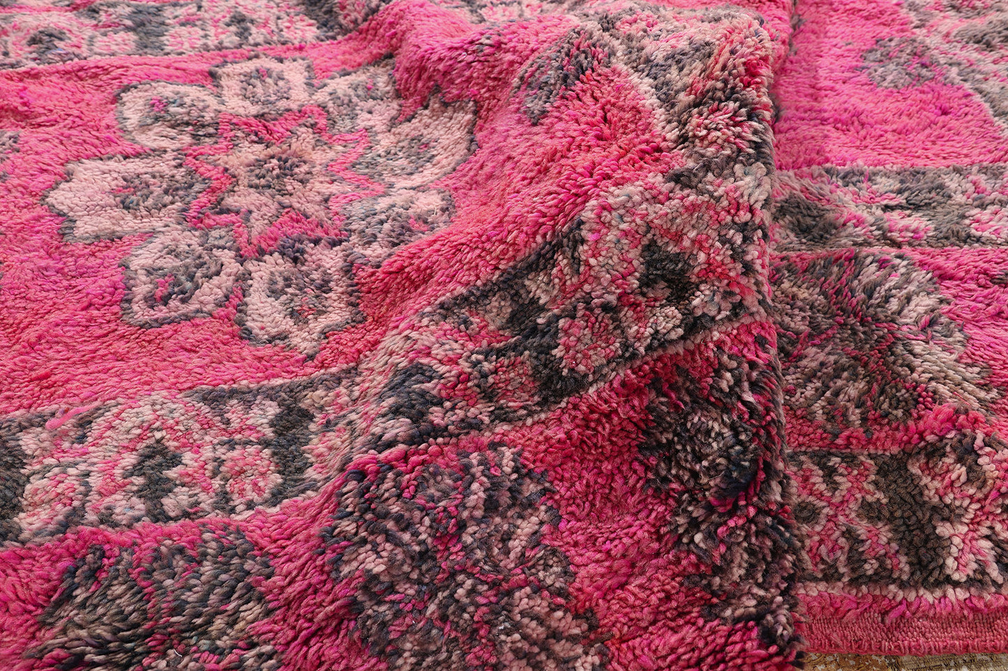 7 x 11 Vintage Pink Talsint Moroccan Rug 79256
