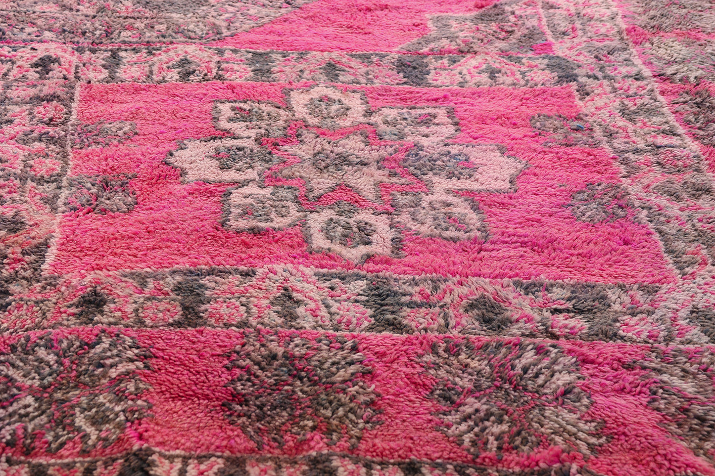 7 x 11 Vintage Pink Talsint Moroccan Rug 79256