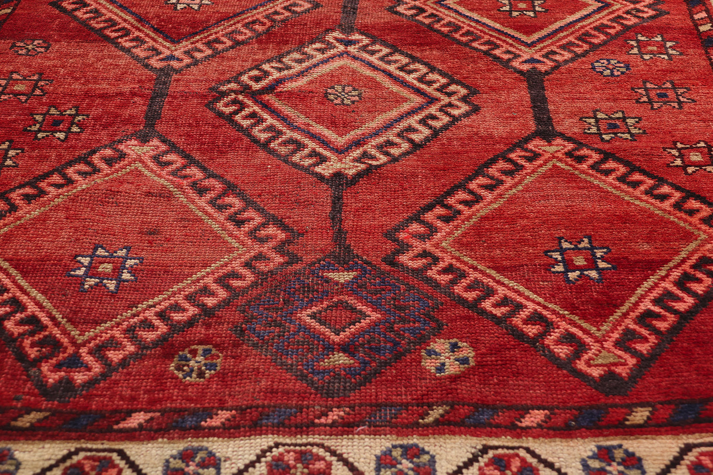 4 x 9 Vintage Red Persian Shiraz Rug 79079