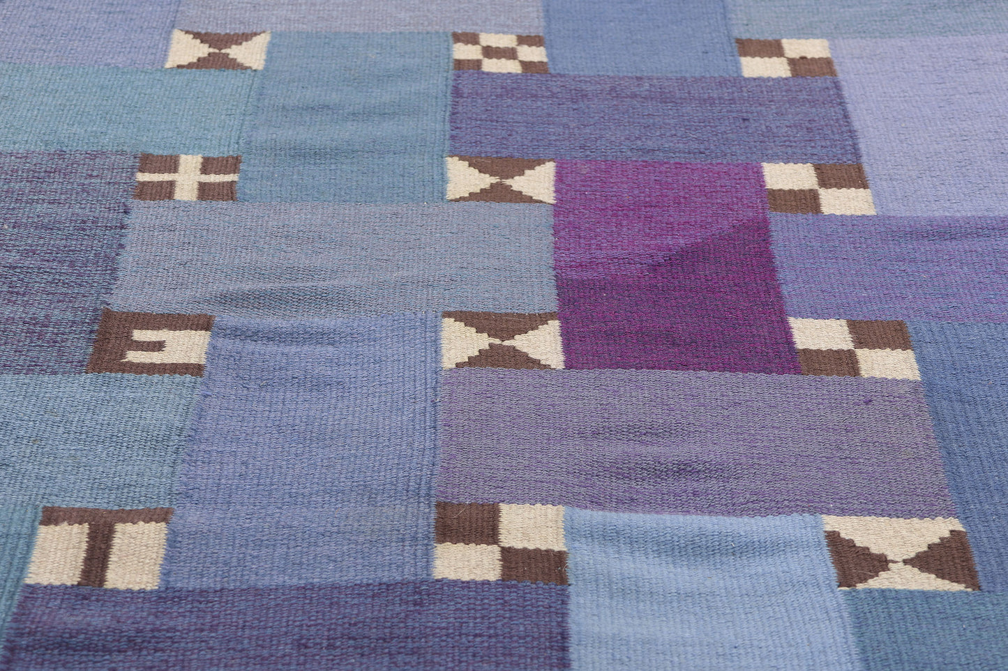 3 x 8 Vintage Scandinavian Swedish Rollakan Rug 79063