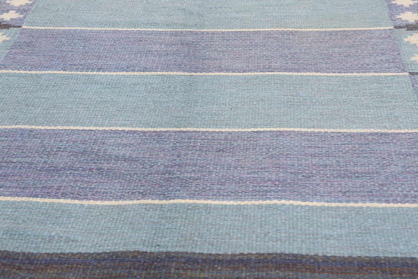 4 x 7 Vintage Swedish Scandinavian Rollakan Rug 79044