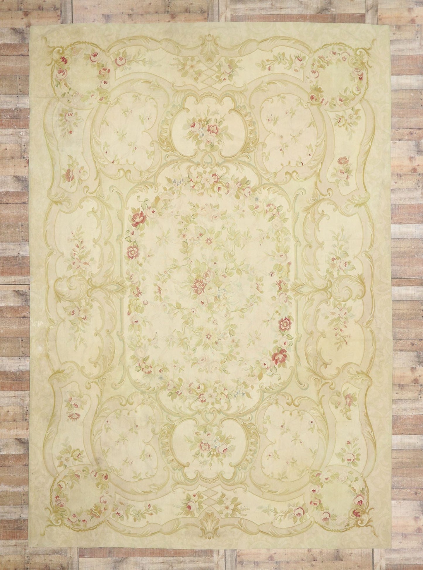 10 x 14 Vintage French Aubusson Rug 78082