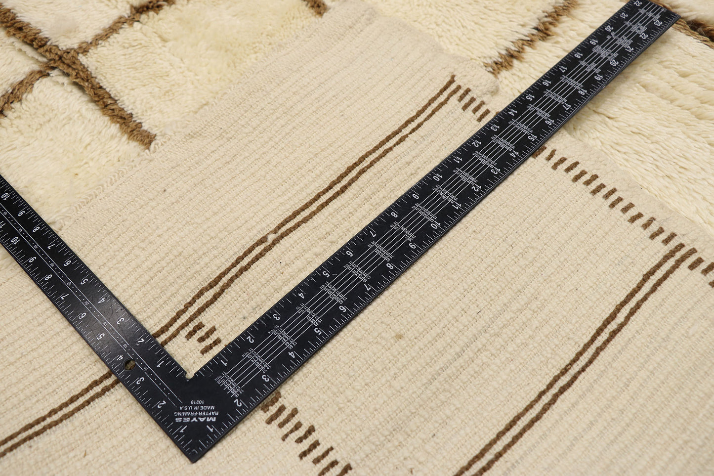 14 x 18 Large Neutral Moroccan Rug 21143