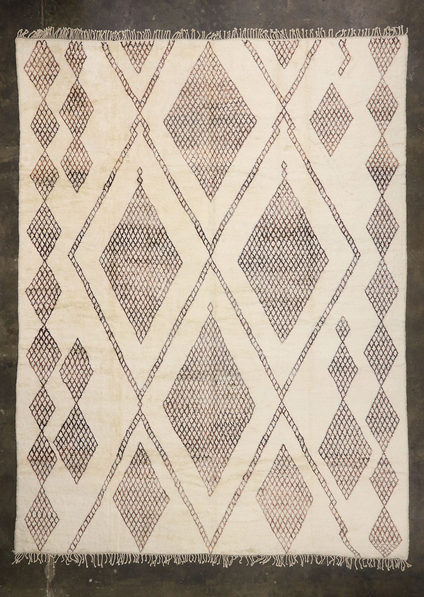 14 x 18 Large Neutral Moroccan Rug 21144
