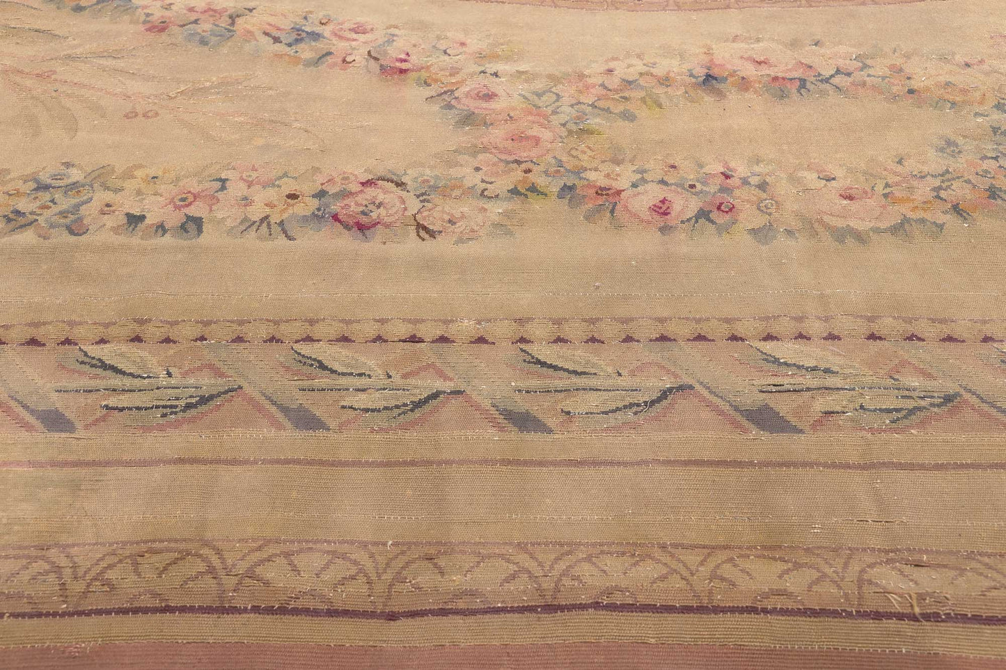 15 x 25 Antique French Aubusson Rug 74394