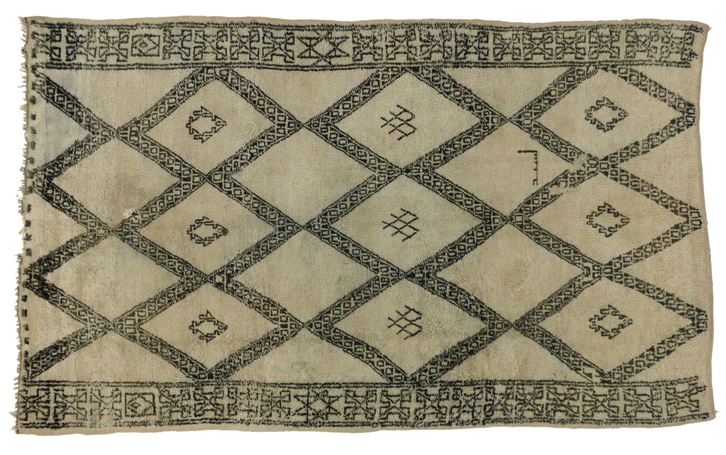 7 x 10 Antique Moroccan Rug 20032