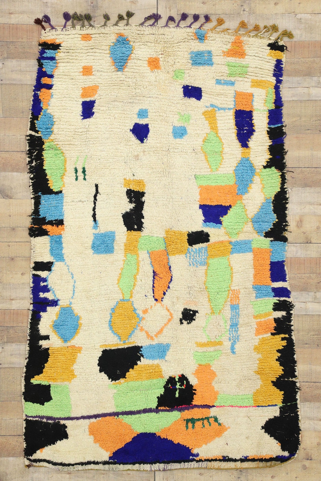 4 x 7 Vintage Moroccan Rug 20774