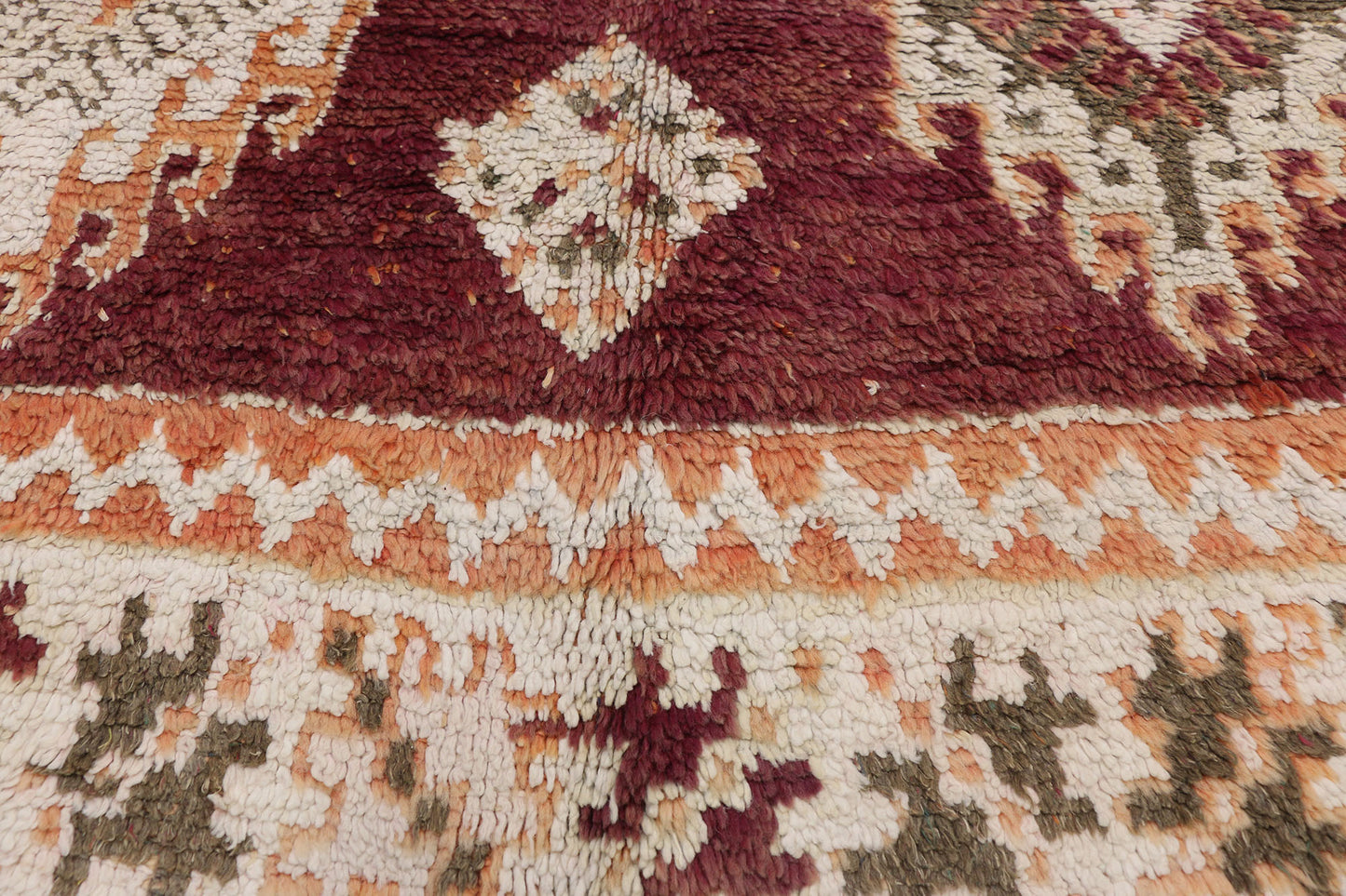 6 x 9 Vintage Moroccan Rug 20778