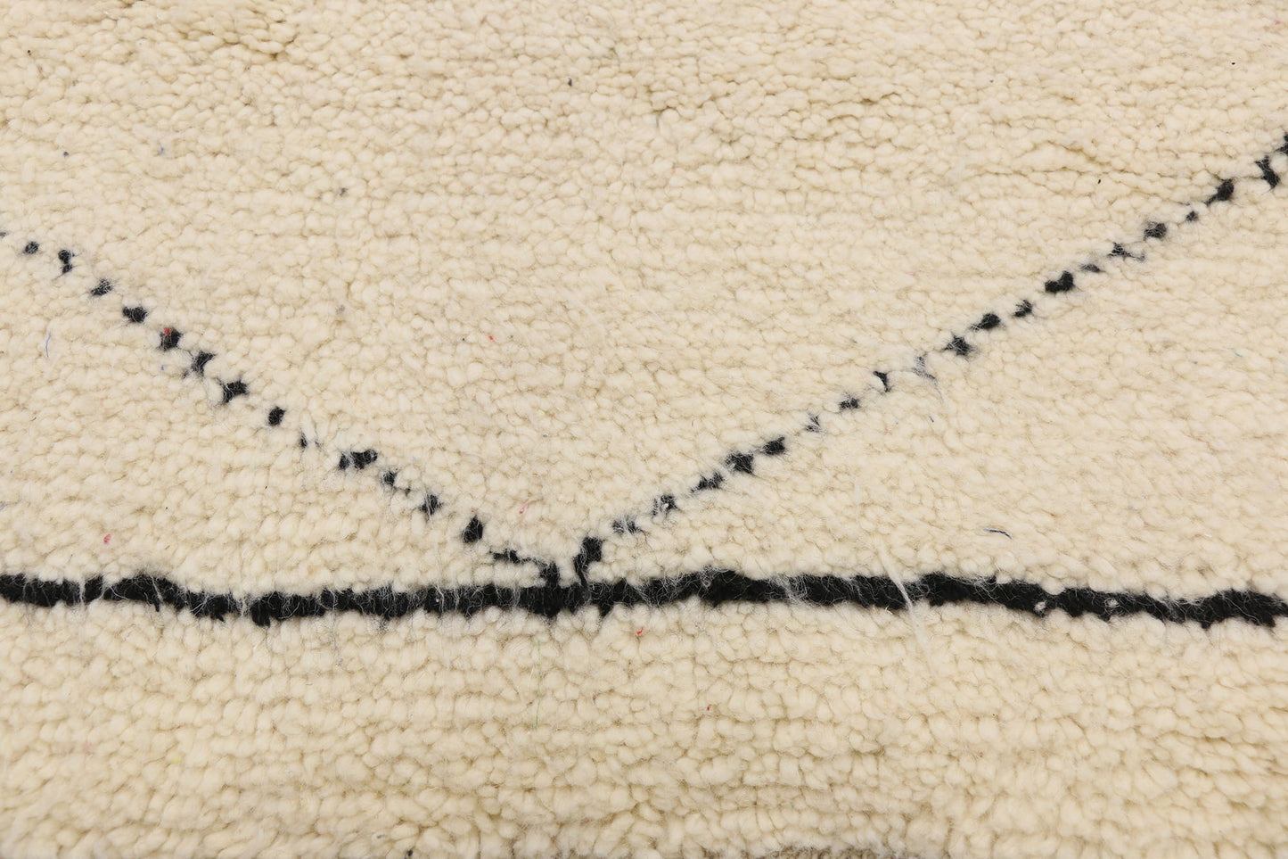7 x 10 Moroccan Rug 20784