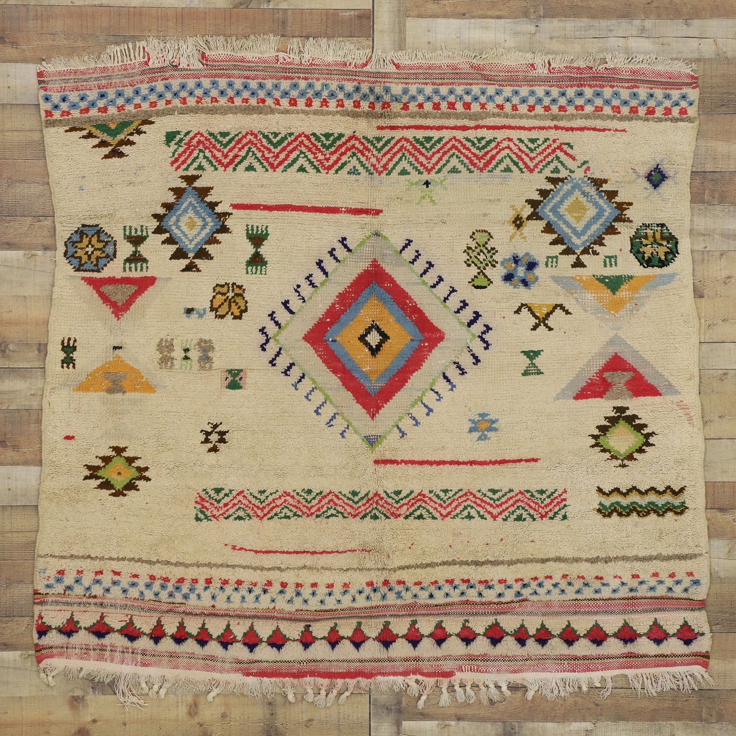 6 x 6 Vintage Moroccan Rug 20792