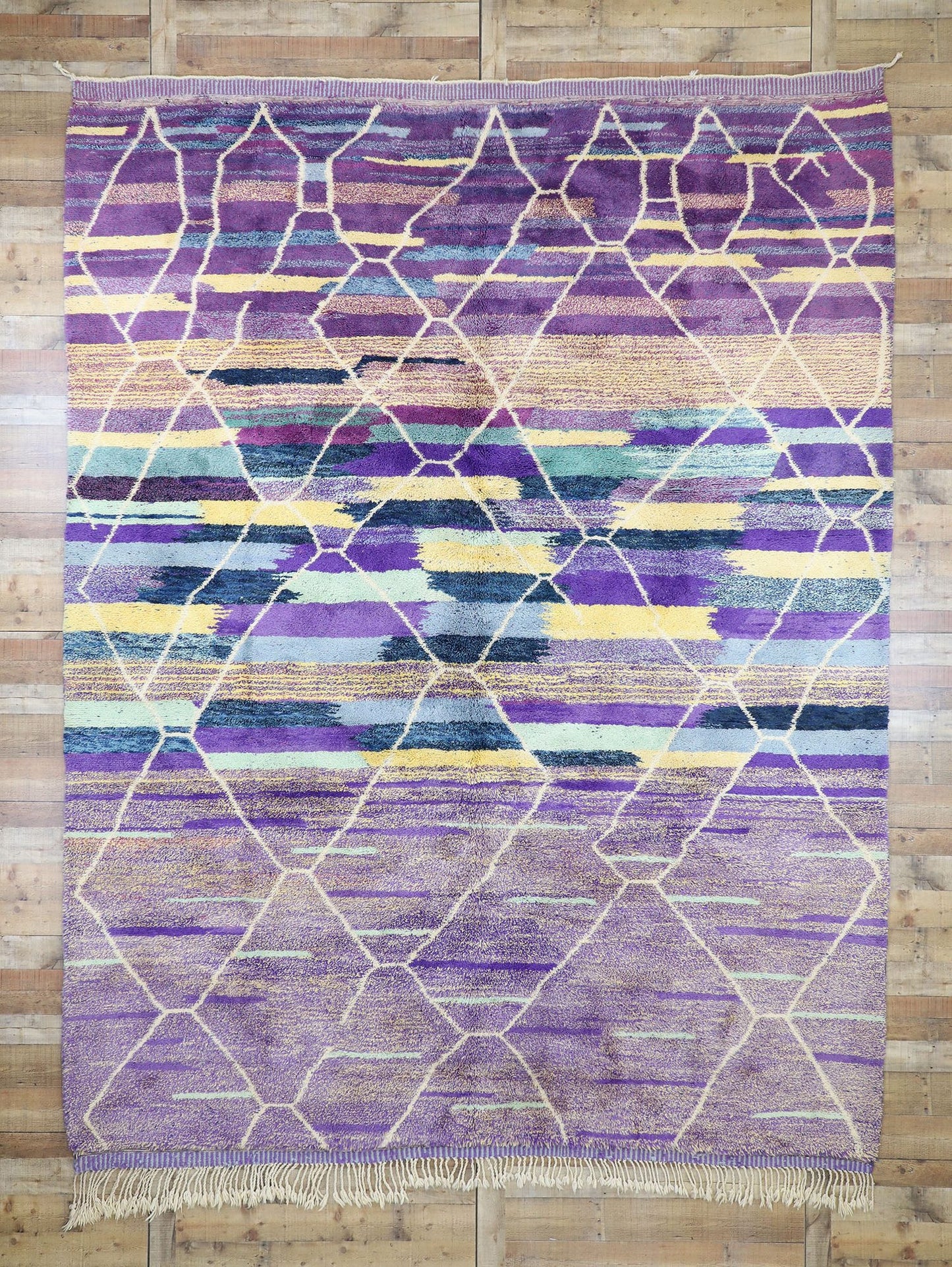 10 x 13 Modern Purple Beni Mrirt Moroccan Rug 20809