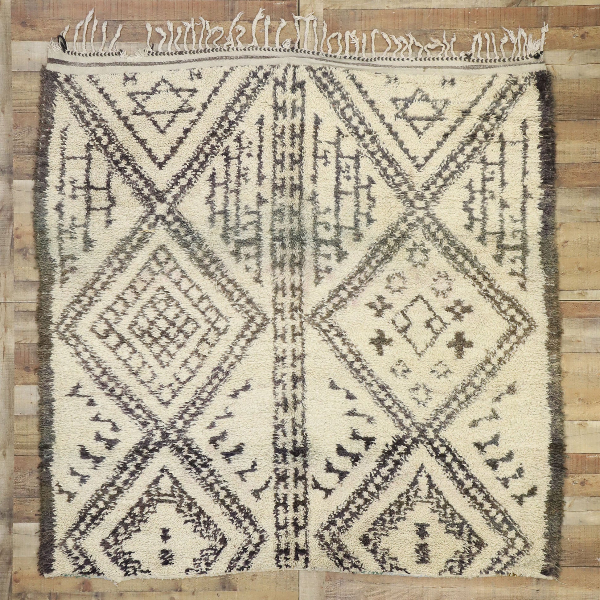 7 x 7 Vintage Beni MGuild Moroccan Rug 20978