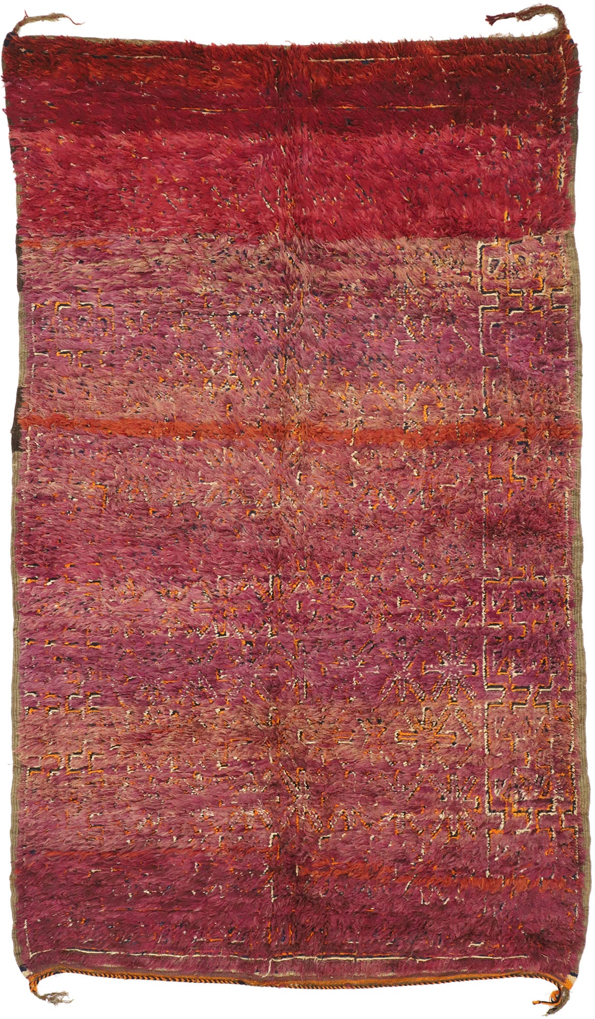 6 x 10 Vintage Berry Beni MGuild Moroccan Rug 21032