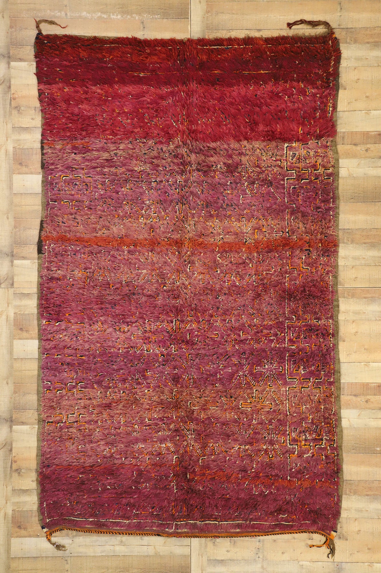 6 x 10 Vintage Berry Beni MGuild Moroccan Rug 21032