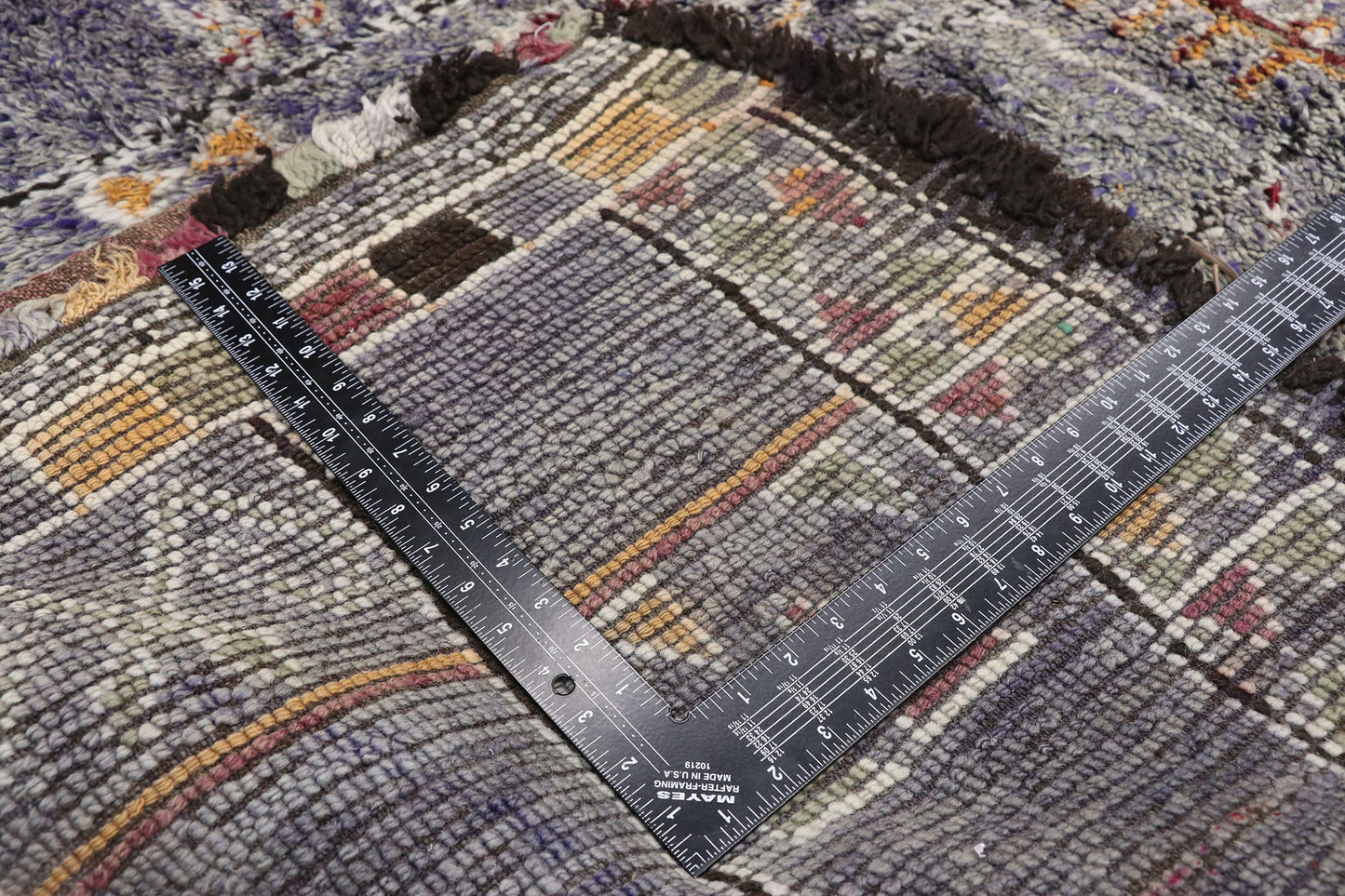 6 x 11 Vintage Moroccan Rug 21057