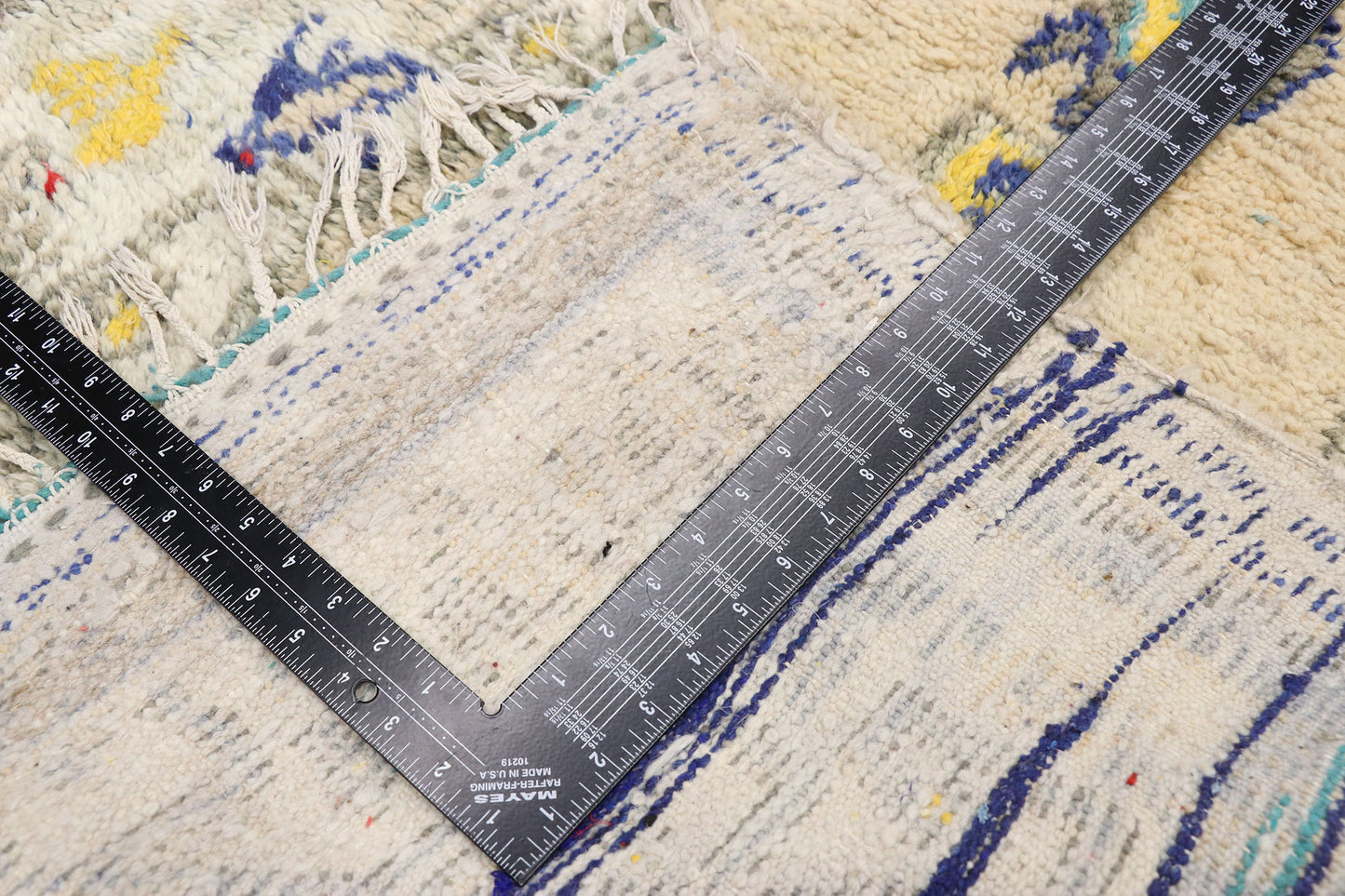 4 x 6 Vintage Moroccan Azilal Rug 21069