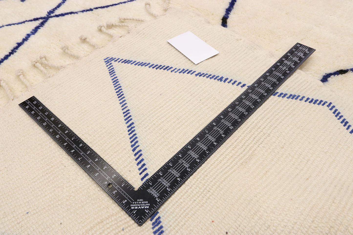 11 x 16 Contemporary Large Moroccan Rug 21085